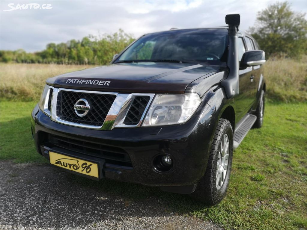 Nissan Pathfinder, 2,5 dci, 4x4, 7 míst, zak.v ČR