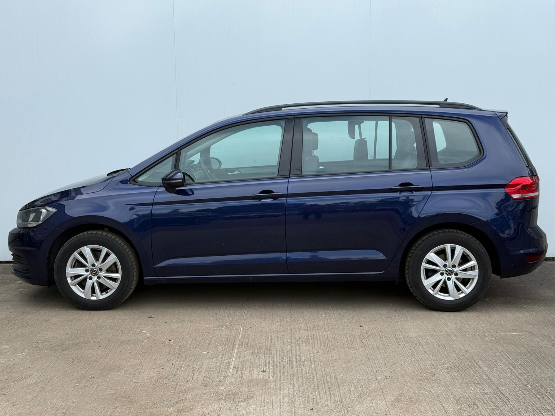 Volkswagen Touran, Comfortline 1.5 TSI 110kw 7 mí - fotka 3