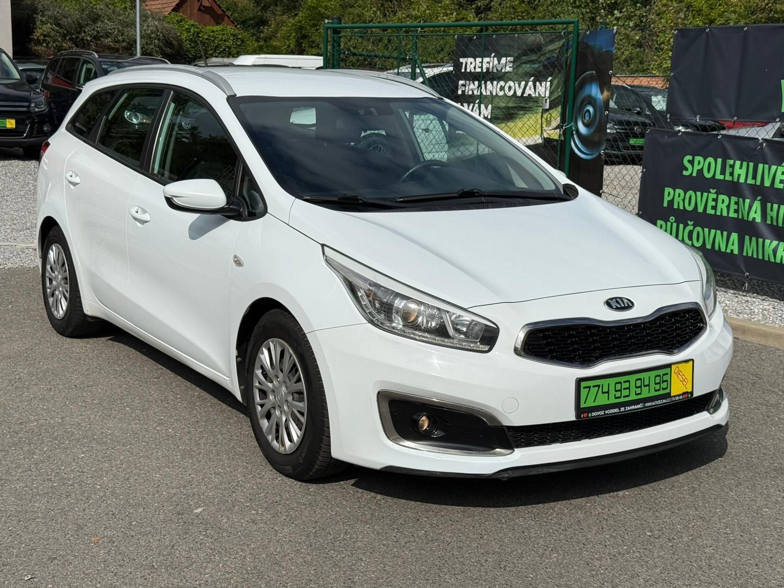 Kia Cee´d, 1,6 CRDI - PARK. SENZORY - fotka 3