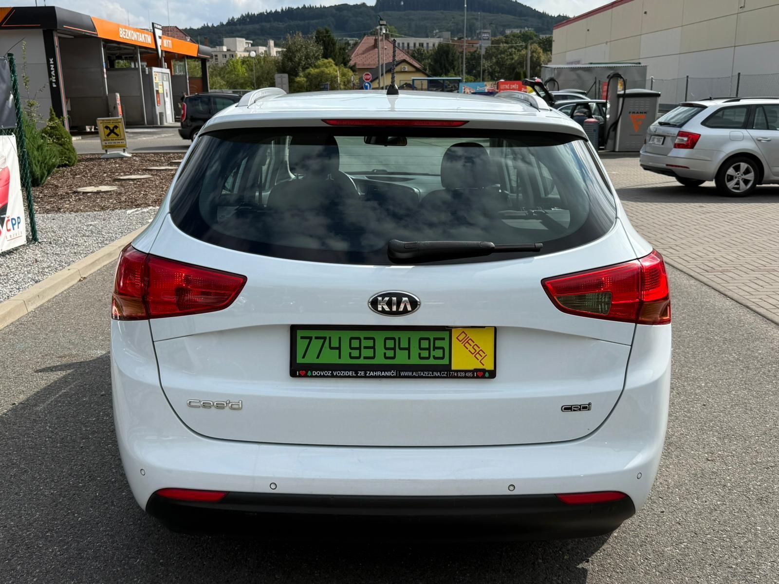 Kia Cee´d, 1,6 CRDI - PARK. SENZORY - fotka 6