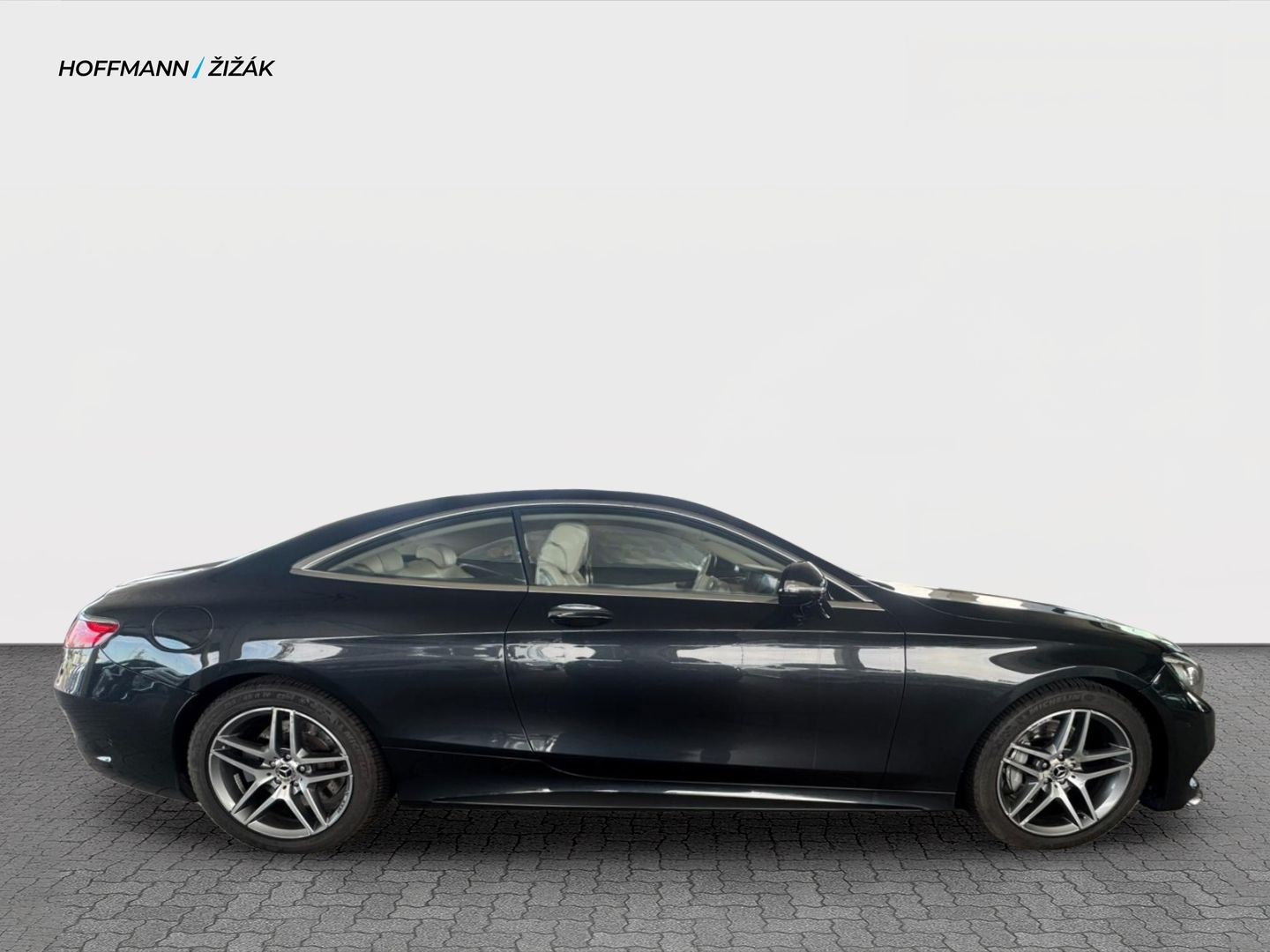 Mercedes-Benz Třídy S, 500 4M - fotka 4