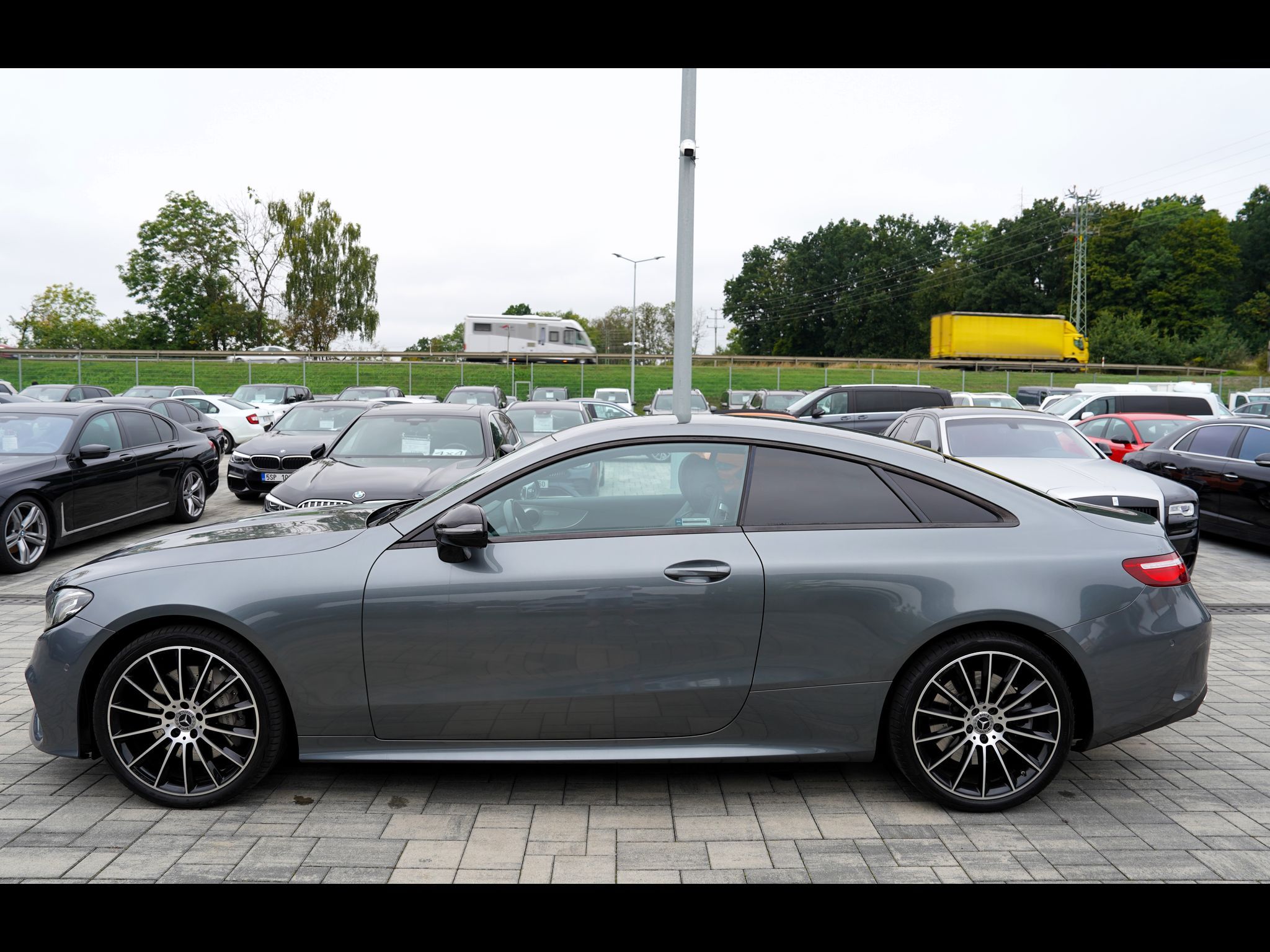 Mercedes-Benz Třídy E, E 450 AMG 4Matic+, 370PS - fotka 3