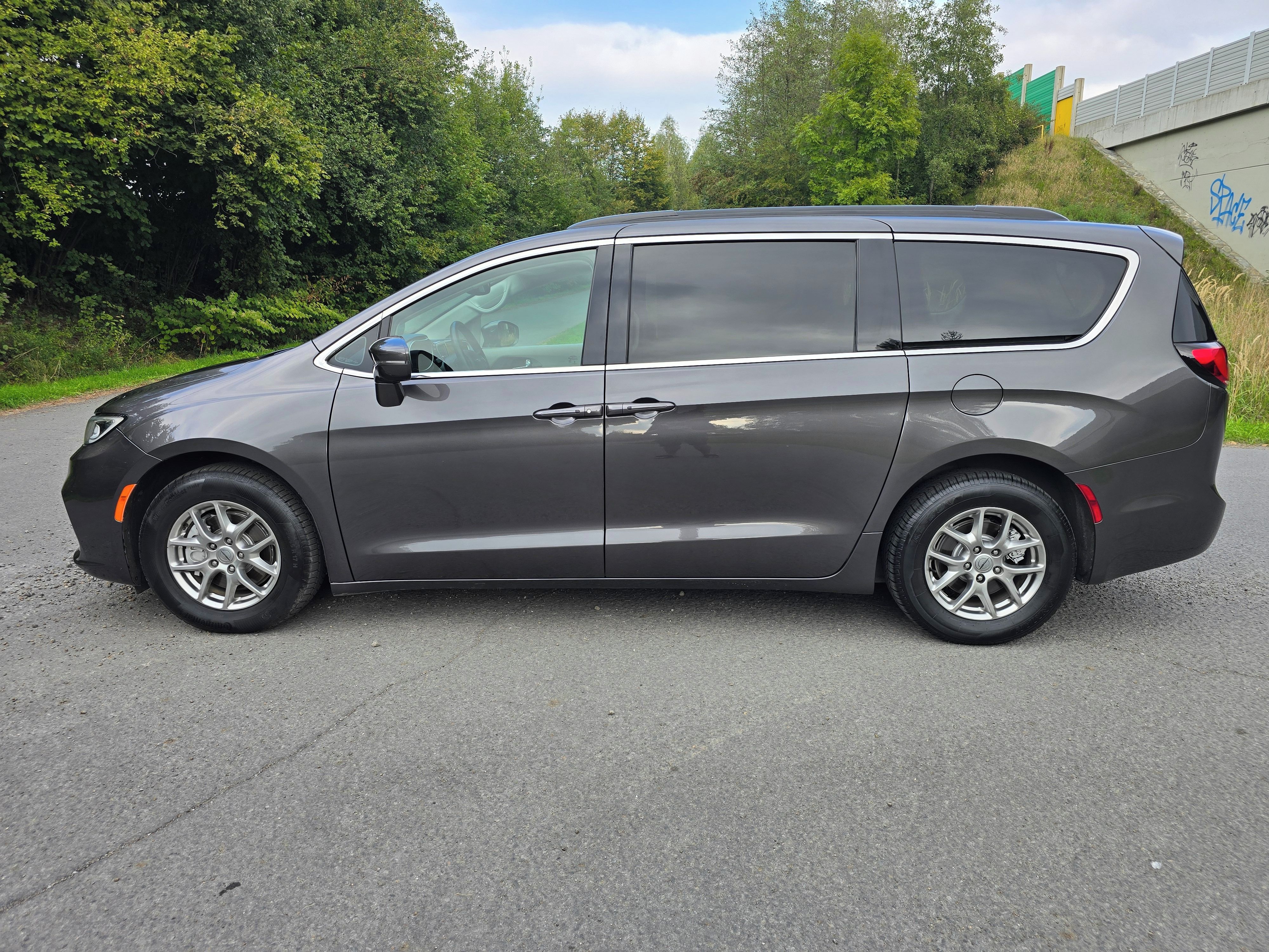 Chrysler Pacifica, Nový model, DPH, NEBOURANÉ - fotka 6
