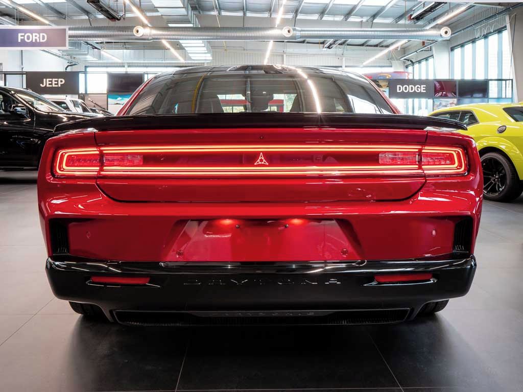 Dodge Charger, EV Scat Pack 670HP AWD - fotka 5