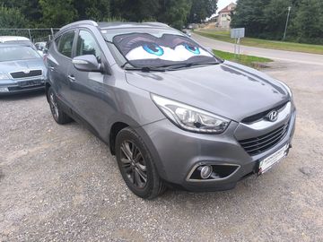 2.0D4X4,70KM,MAX VÝBAVA,KRÁSNÝ