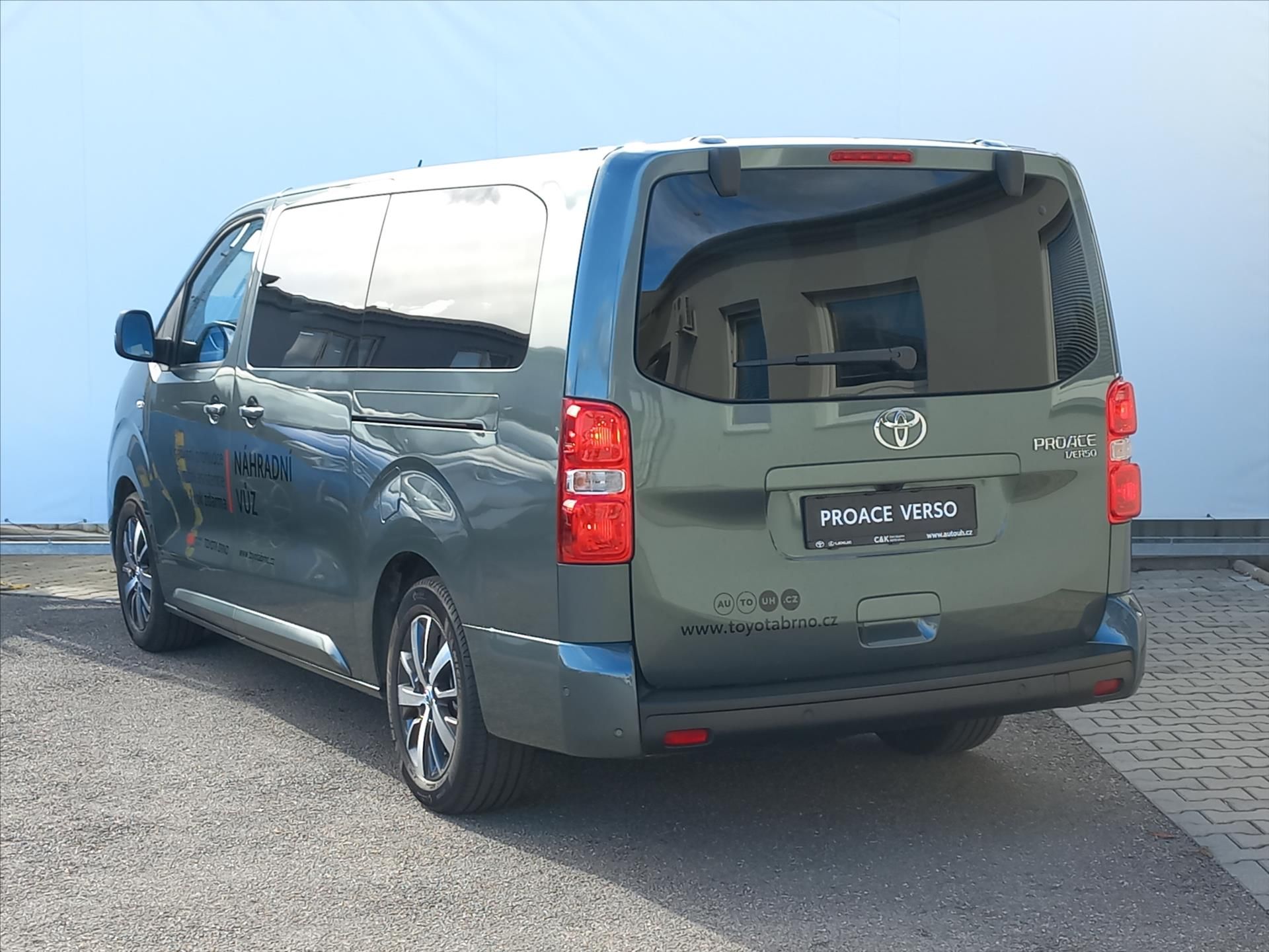 Toyota Proace Verso, 2,0 Diesel 177k  8st. A/T L2 - fotka 5