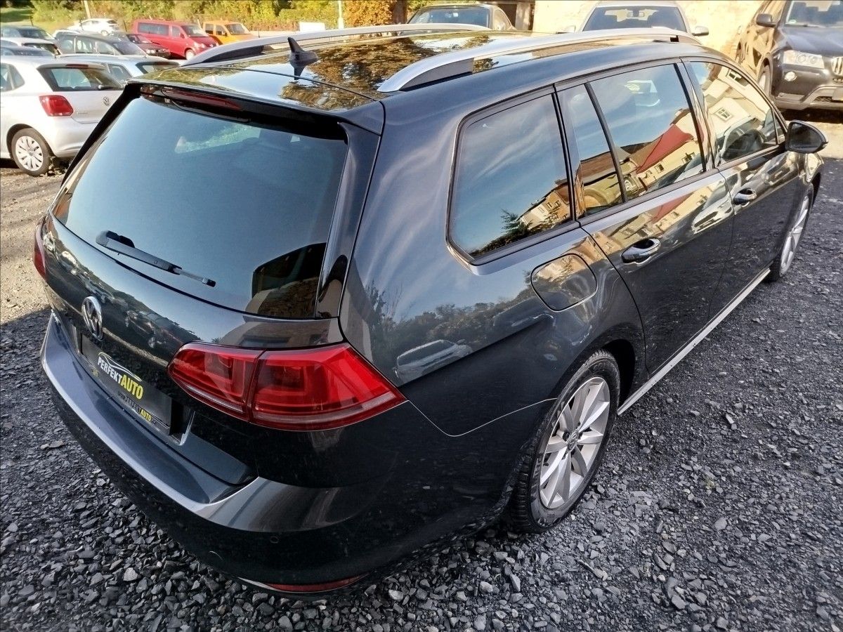 Volkswagen Golf, 2,0 GTD 135kW,NEZÁVISLÉ TOPENÍ - fotka 6