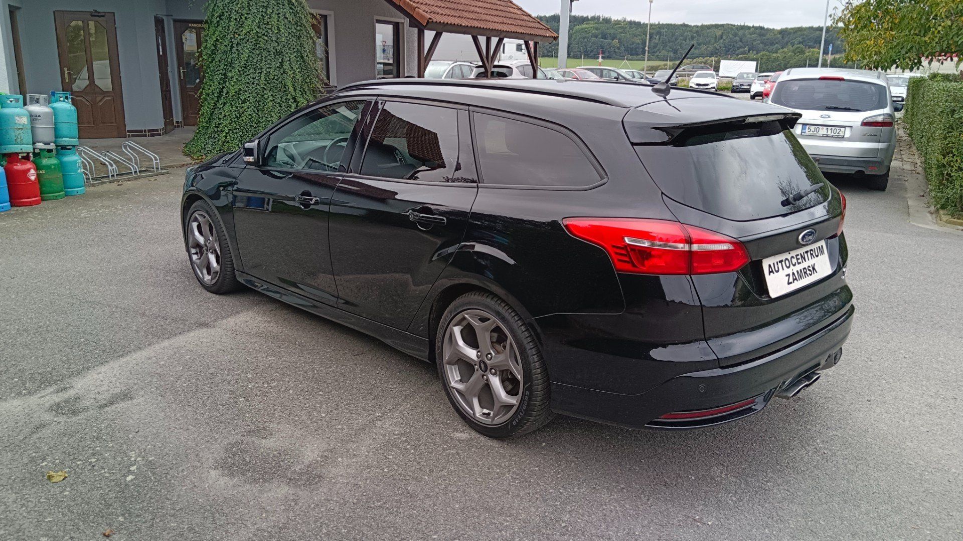 Ford Focus, 2.0 I ST 184 KW - fotka 6