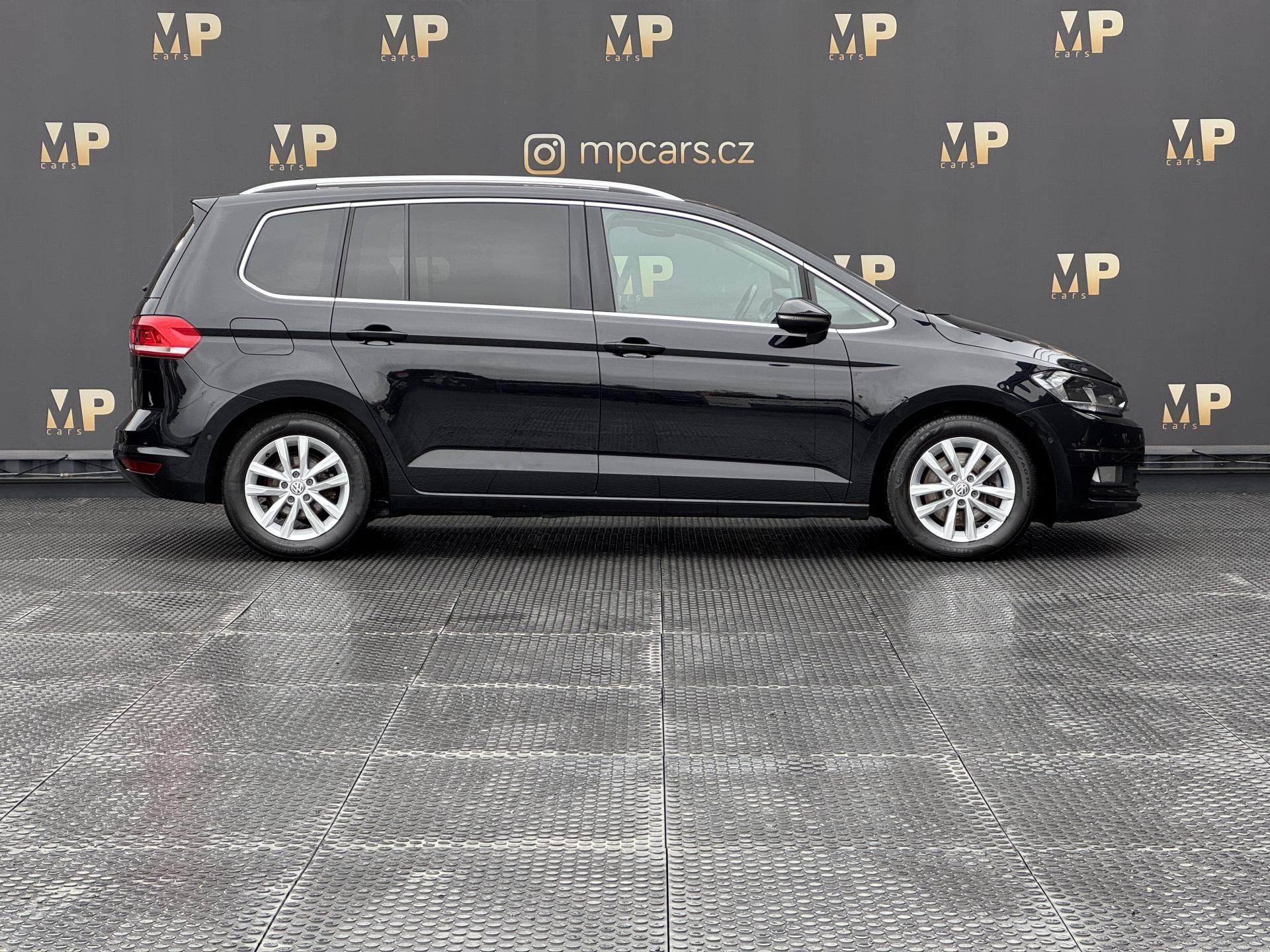 Volkswagen Touran, 1.4TSi 110kW, Highline, 7 míst - fotka 4