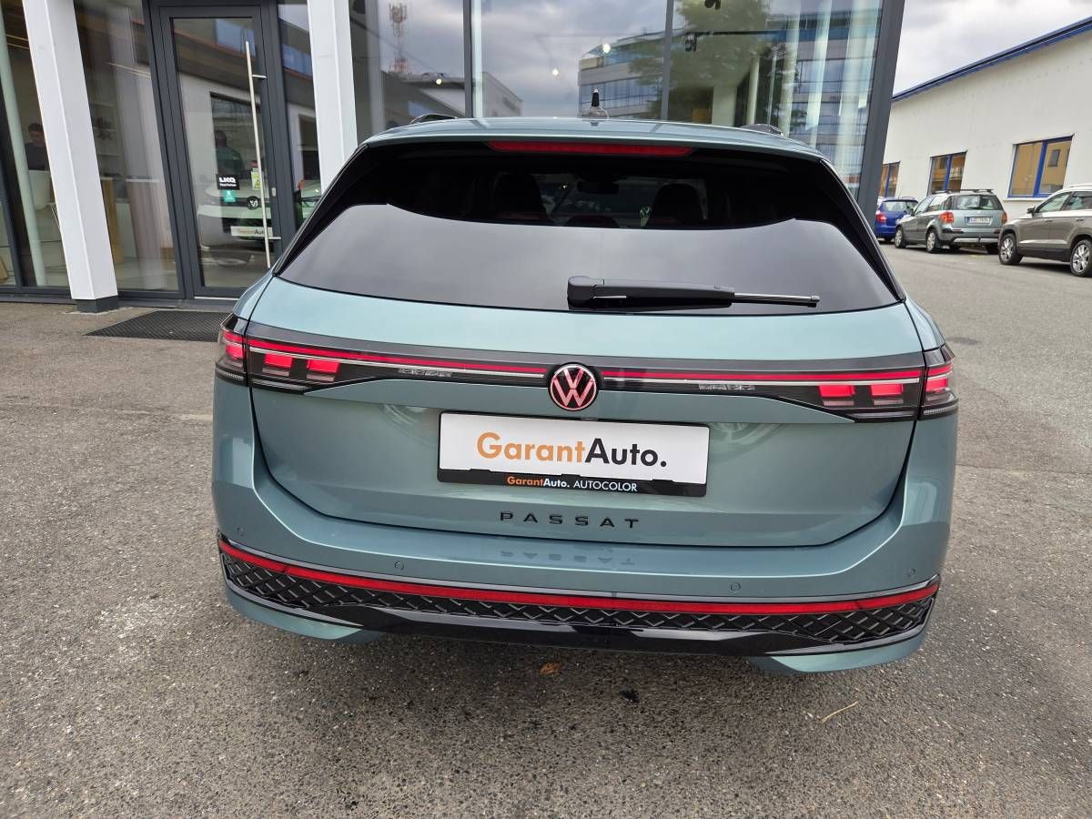 Volkswagen Passat Variant, Passat R-Line 2.0 TDI Black St - fotka 6