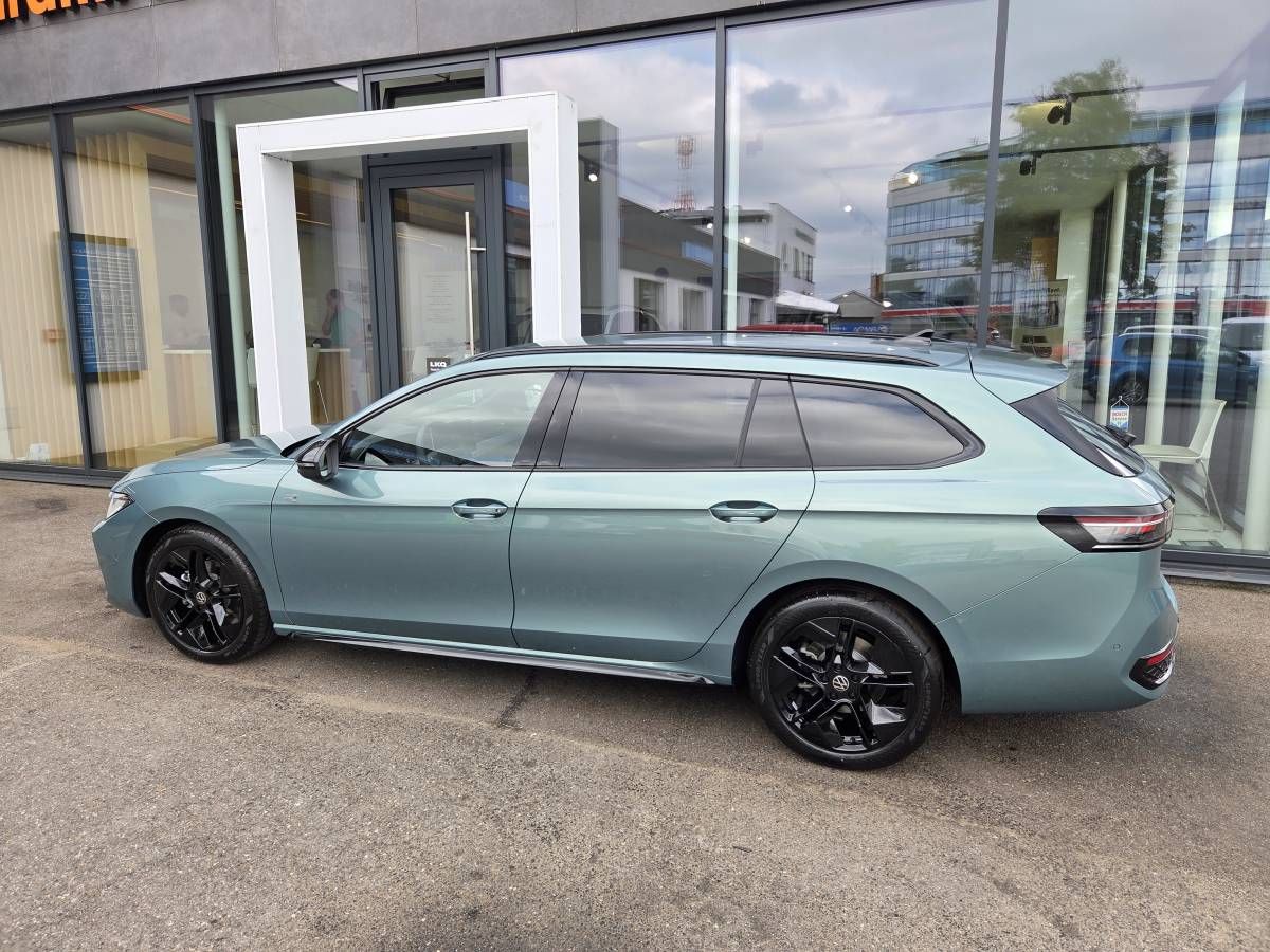 Volkswagen Passat Variant, Passat R-Line 2.0 TDI Black St - fotka 2