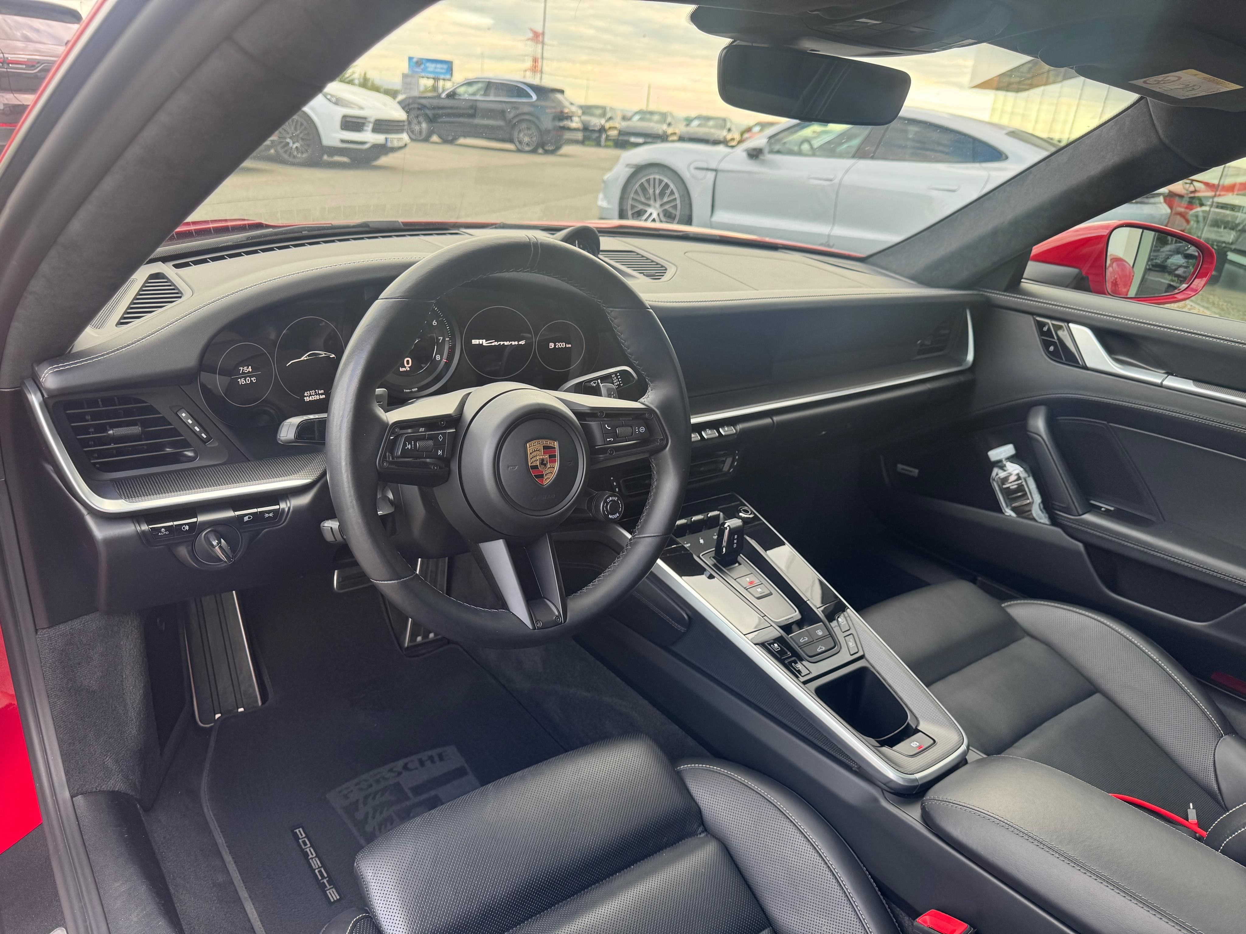 Porsche 911, 992 CARRERA 4 283KW DPH 1.MAJ - fotka 6
