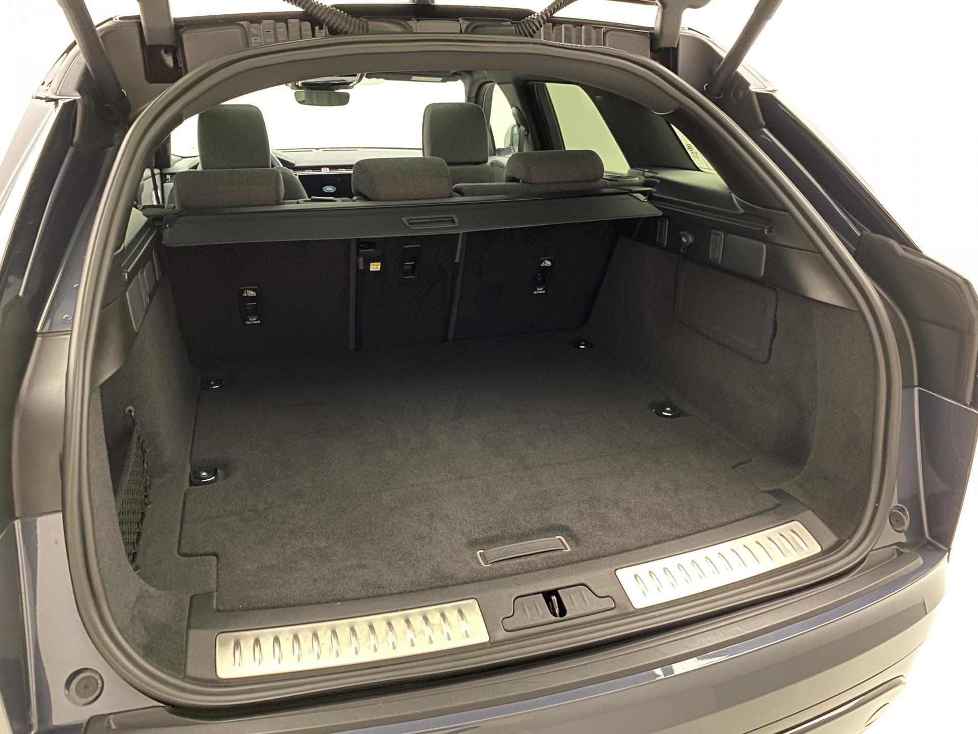 Land Rover Range Rover Velar, P400e DYNAMIC HSE AWD AUT - fotka 5