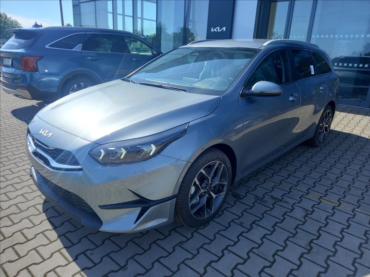 Kia Cee´d, 1,5 T-GDi SW TOP + BUS - fotka 2