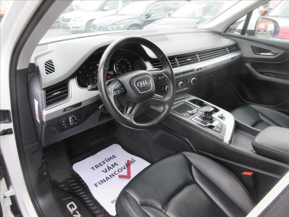 Audi Q7, 3,0 TDI quattro Tiptronic Top - fotka 6