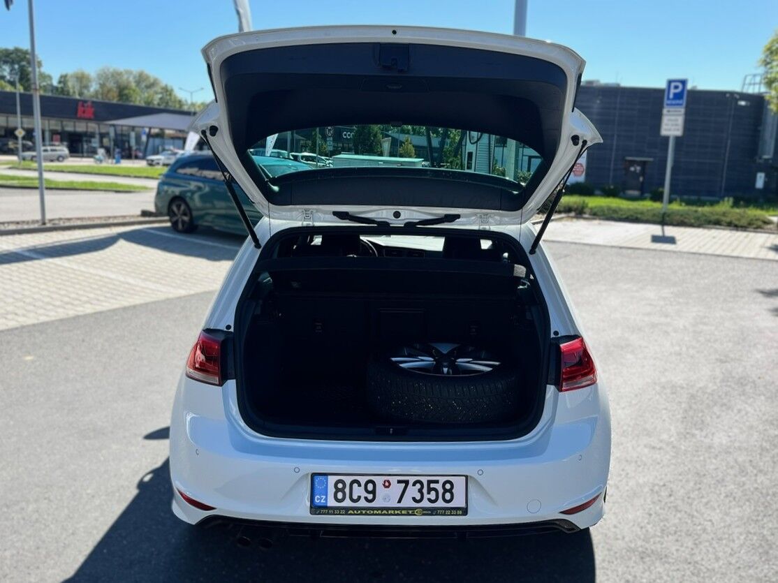 Volkswagen Golf, Golf 7 2.0 TDI R-Line - fotka 4