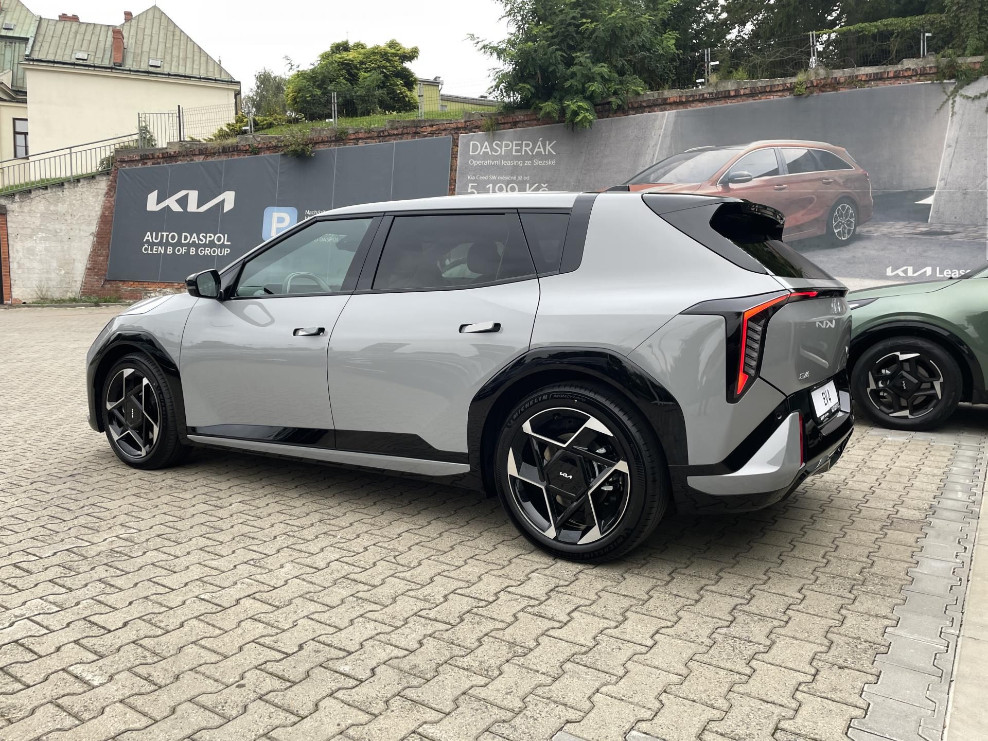 Kia EV4, 4x2 GT-LINE 150 KW+ 81,4 KWH - fotka 5