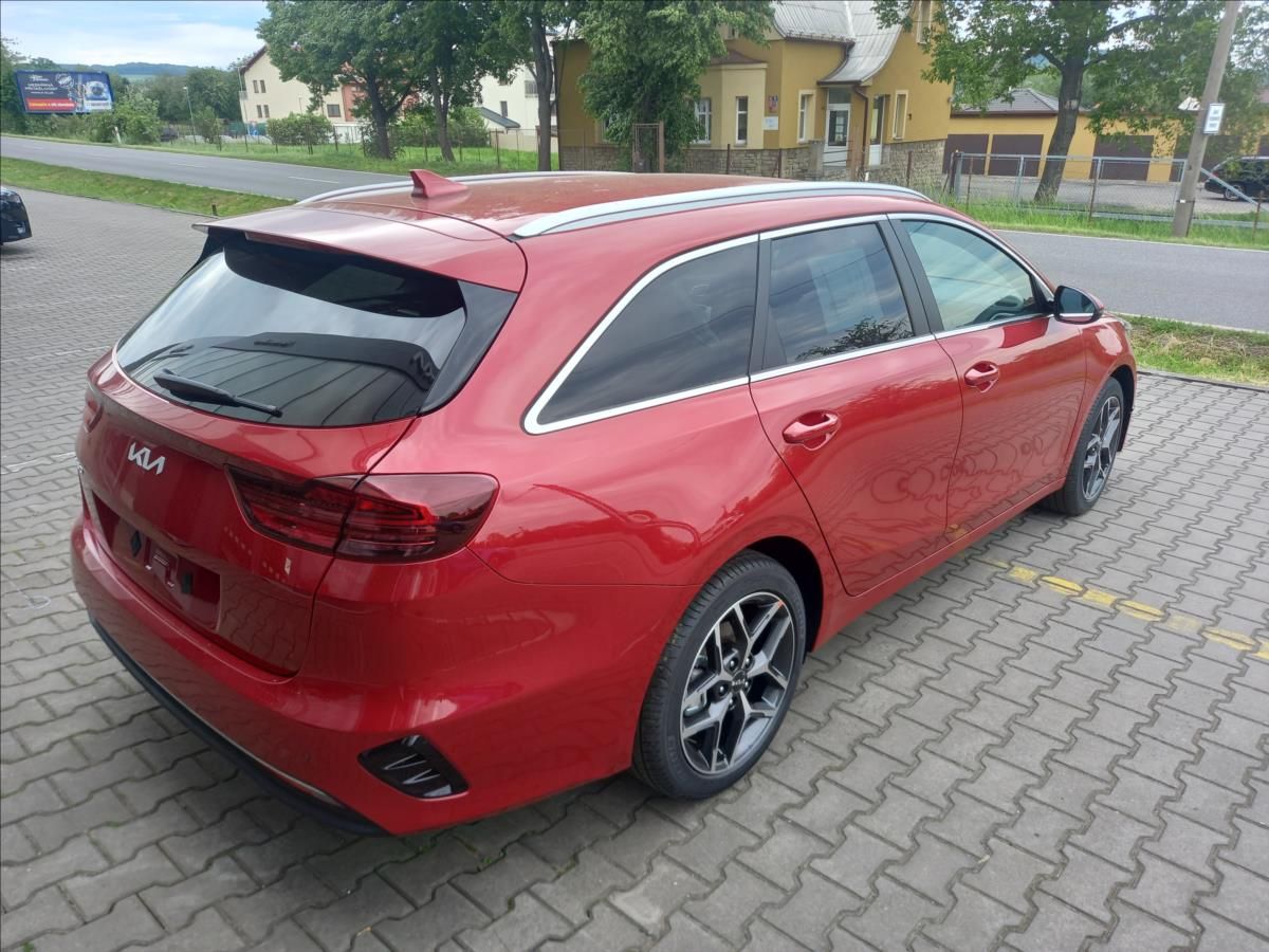Kia Cee´d, 1,5 T-GDi  TOP + BUS - fotka 6