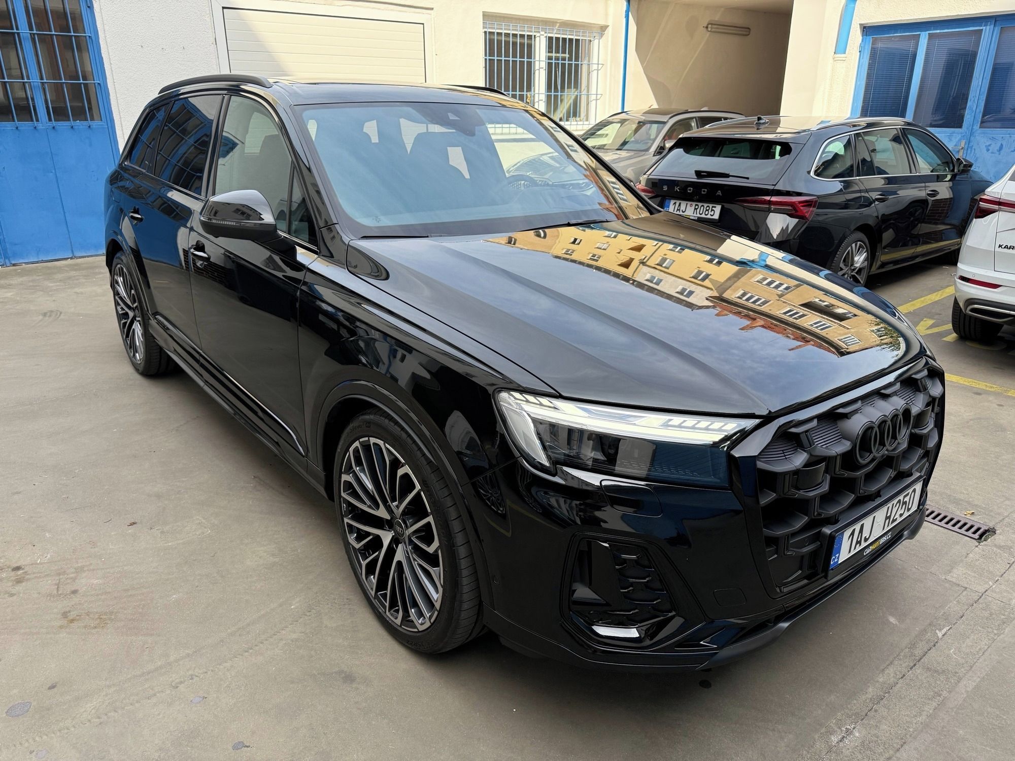 Audi Q7, S-line 3.0 TDI 210 kW 7míst