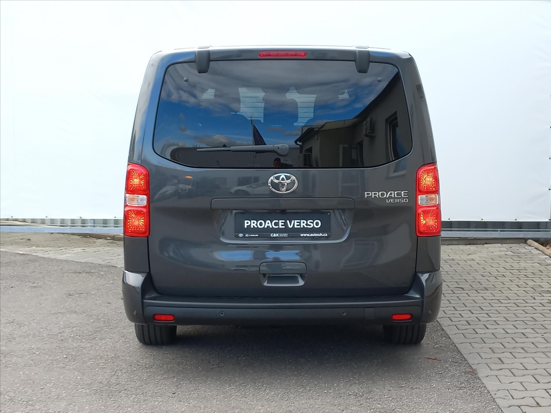 Toyota Proace Verso, 2,0 Diesel 177k  8st. A/T L2 - fotka 6