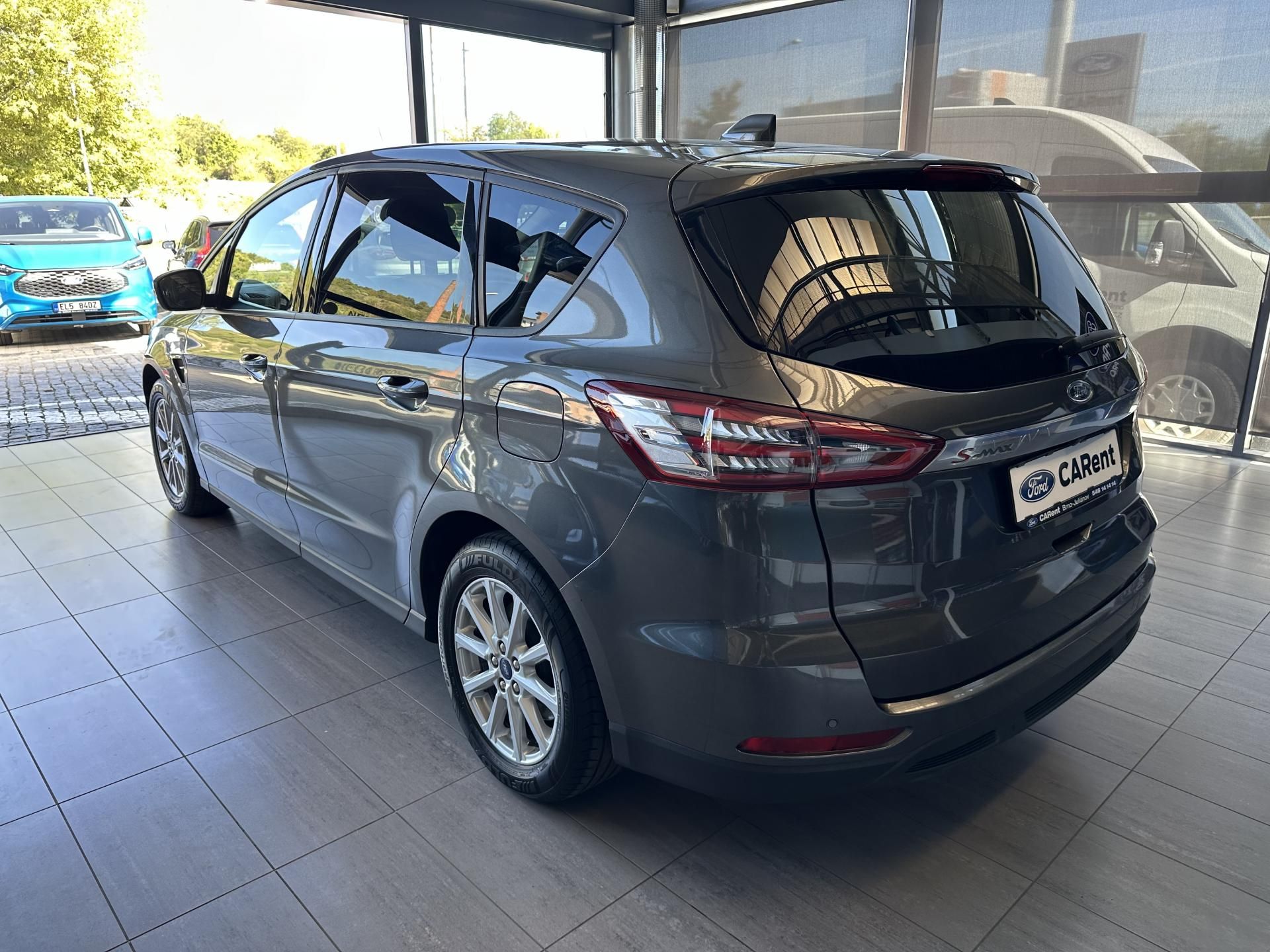 Ford S-MAX, Business 2.0EB 150k aut 7míst - fotka 2