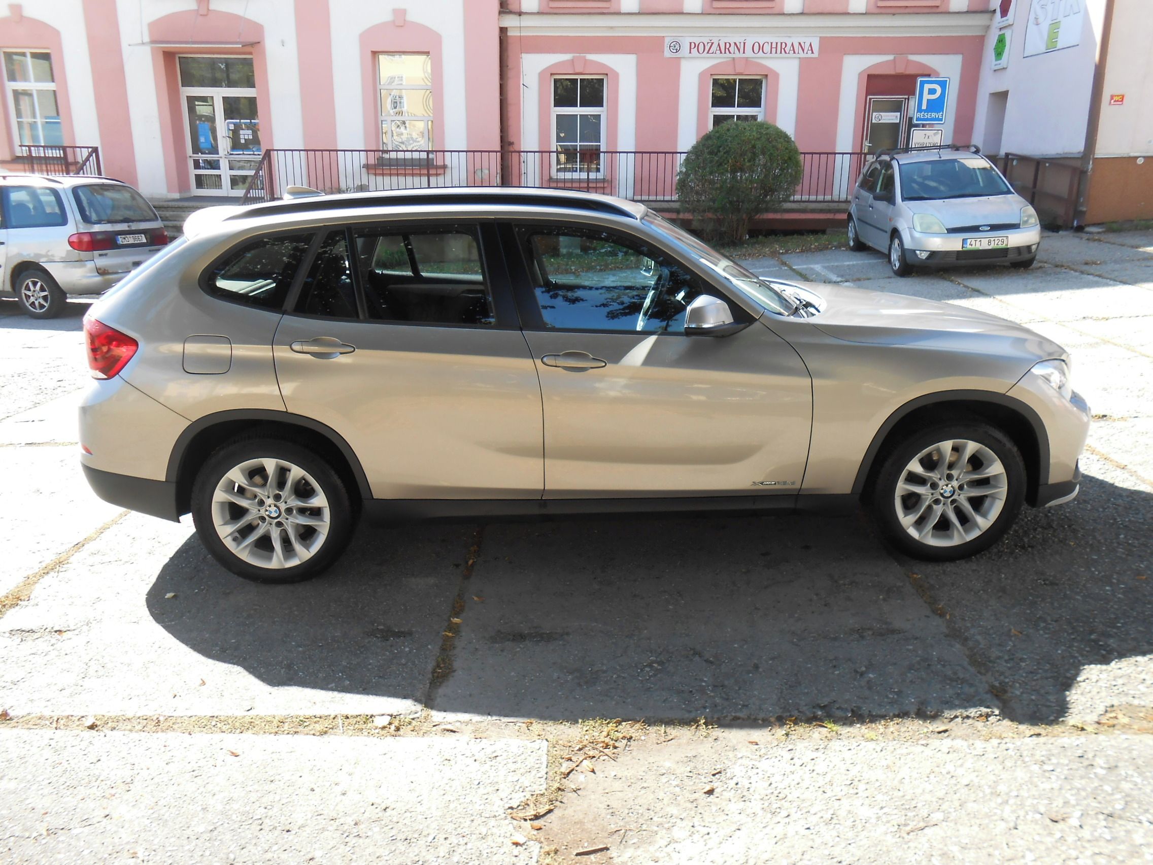 BMW X1, X-Drive 18d 105kW - fotka 3