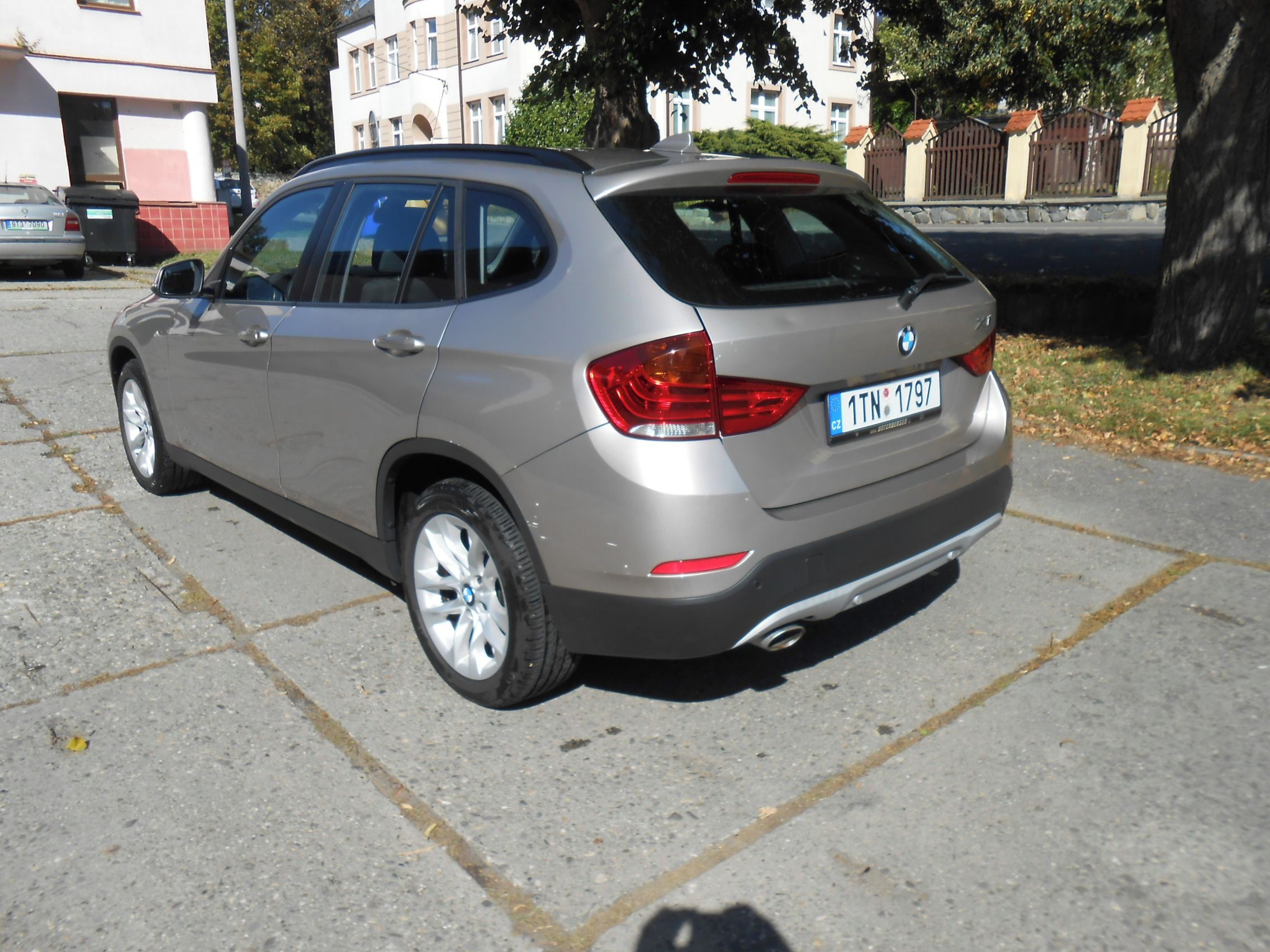 BMW X1, X-Drive 18d 105kW - fotka 6