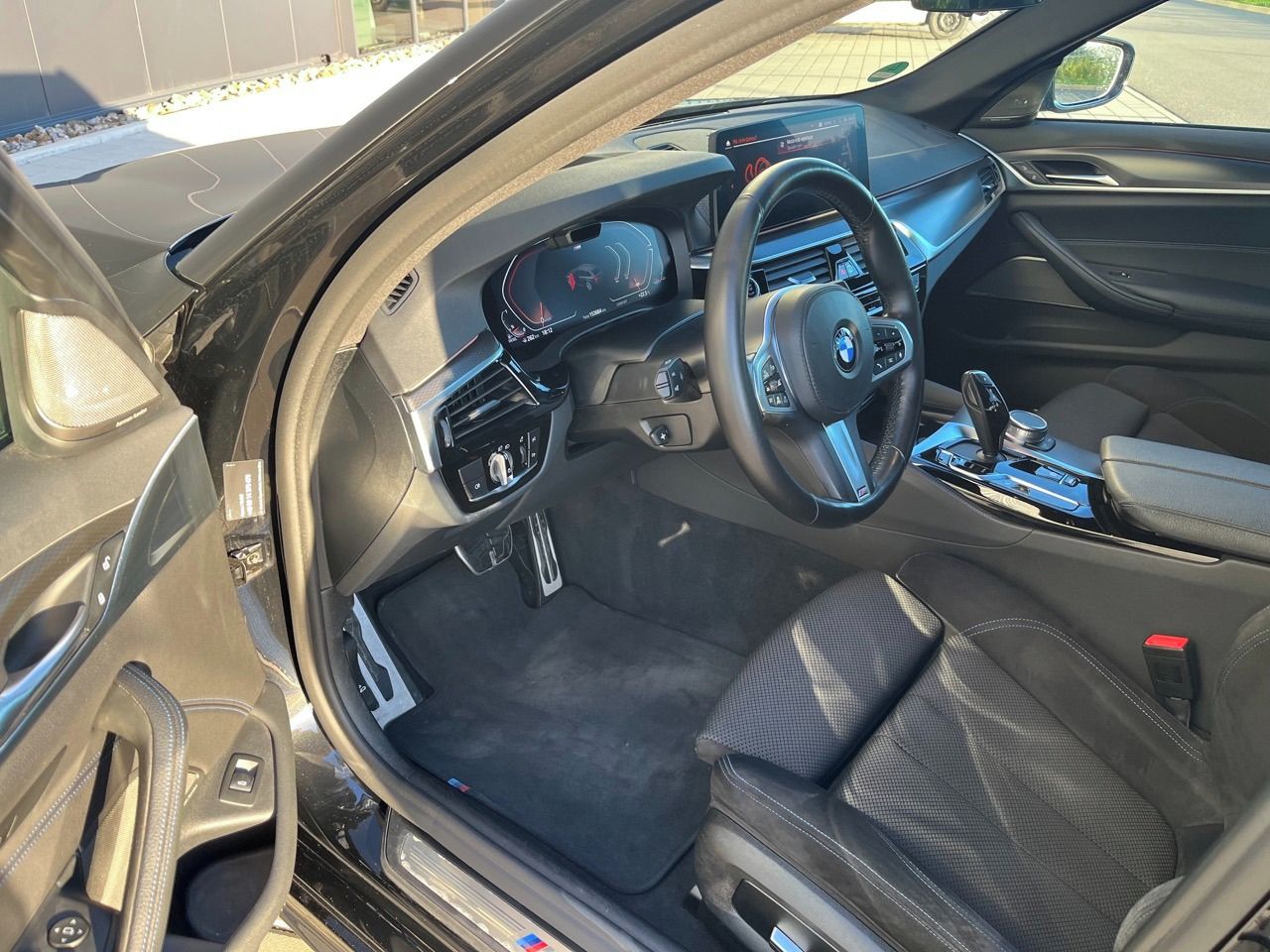 BMW Řada 5, 530D XDRIVE 210KW M Sport DPH - fotka 3