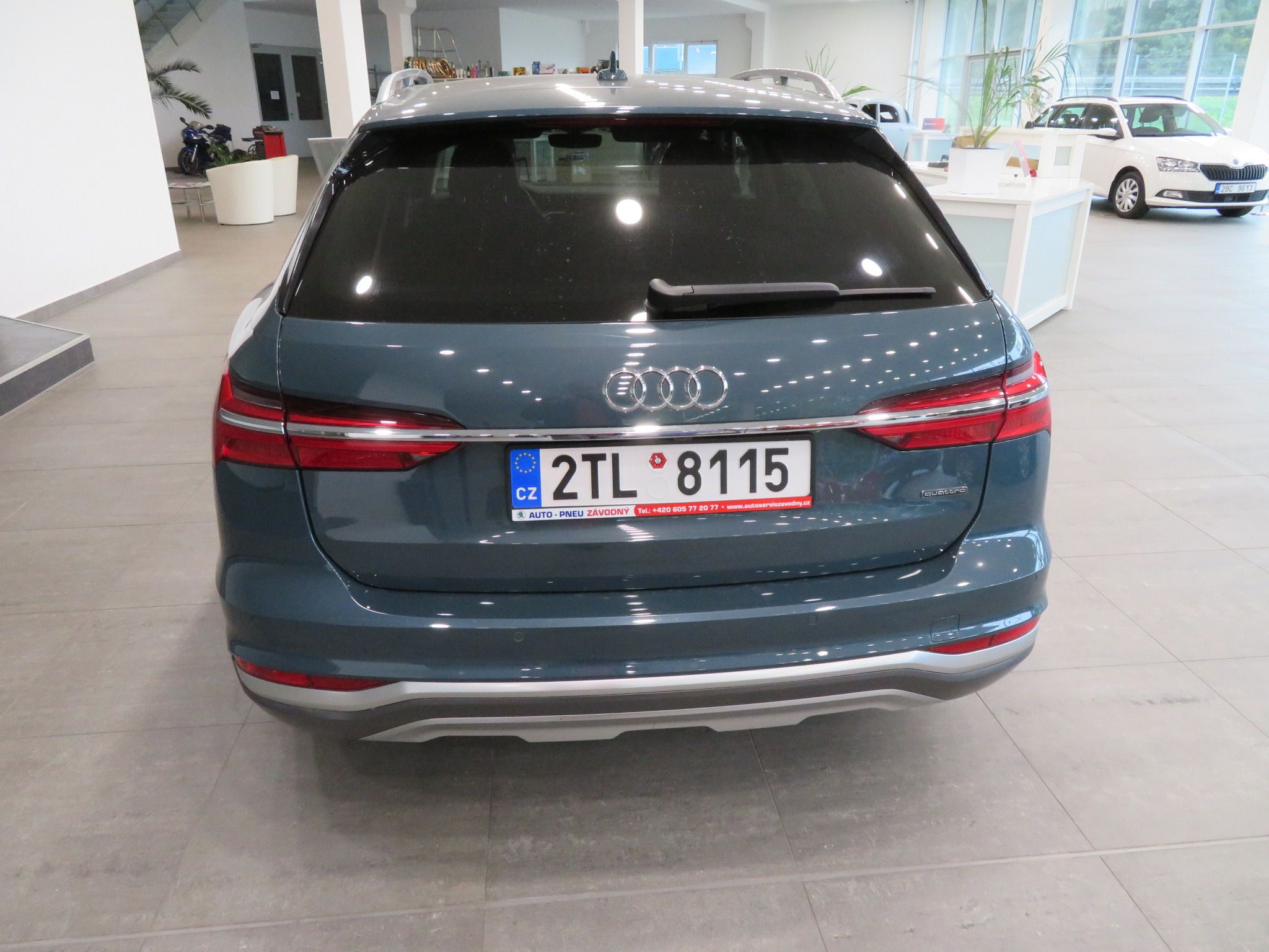 Audi A6 allroad, 3.0 TDI. 253 KW. Tažné. - fotka 5