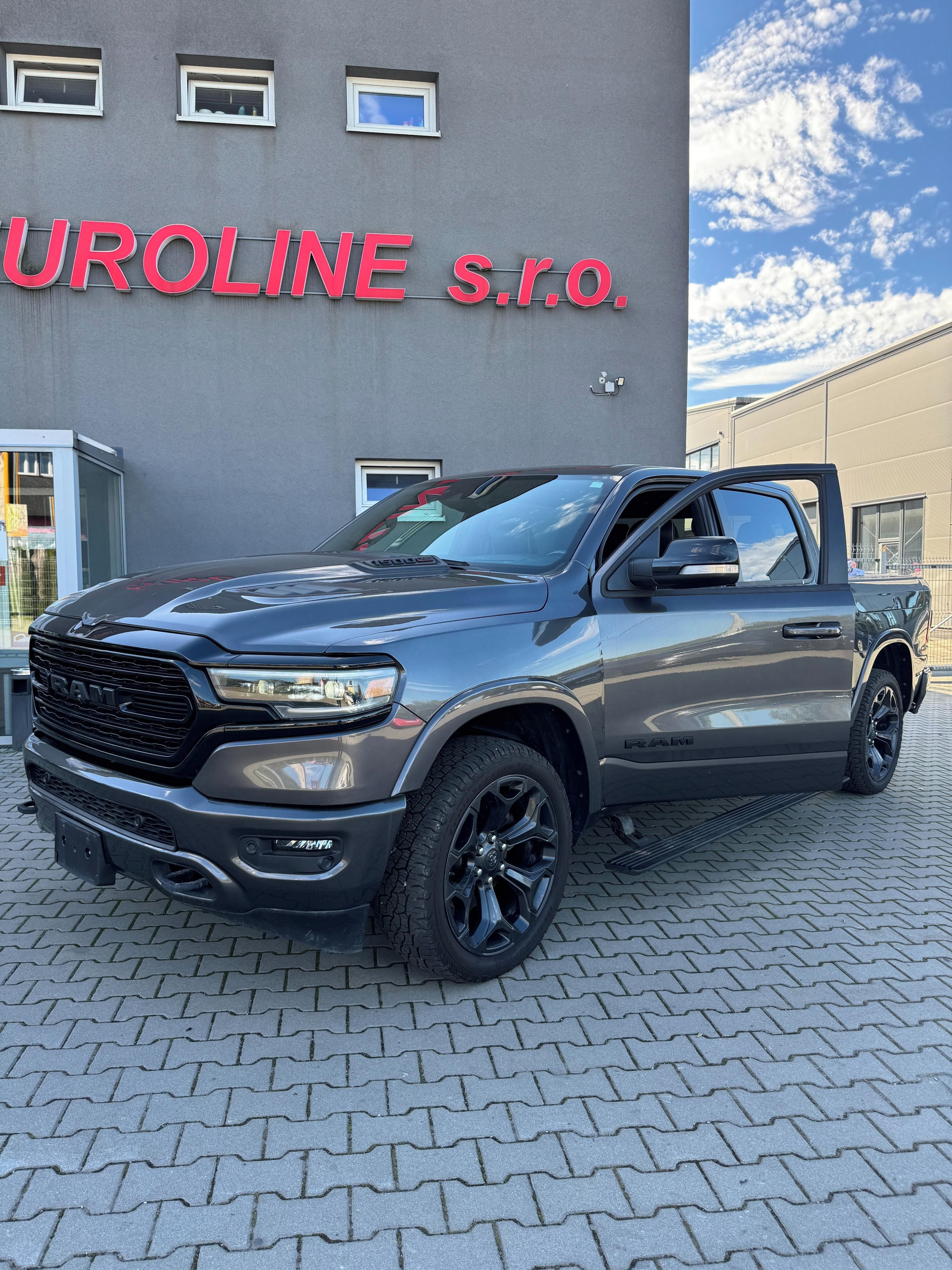 Dodge Ram, LIMITED, 2022 Black Edition - fotka 2