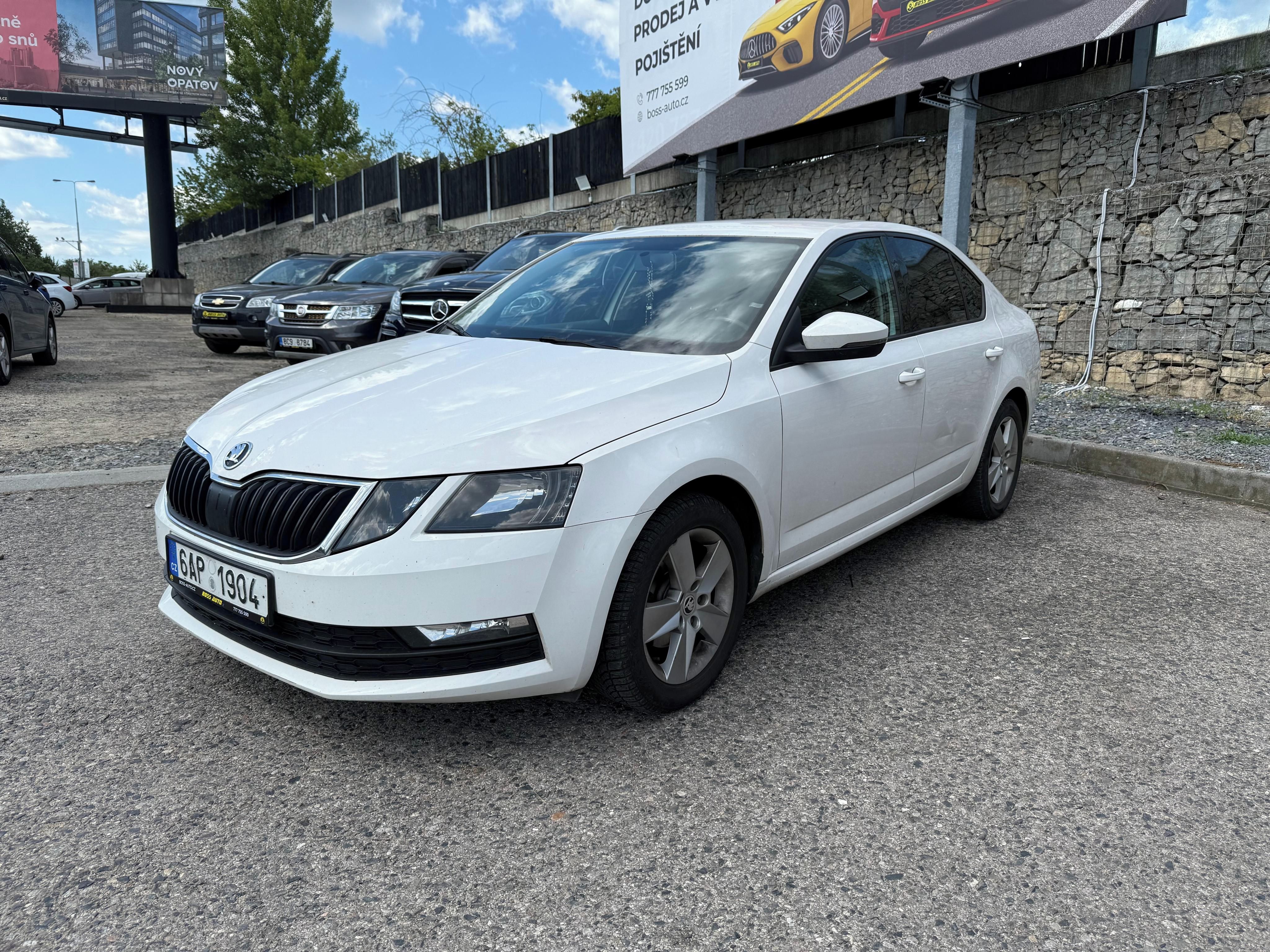 Škoda Octavia, Škoda Octavia 2017 1.6 - fotka 3