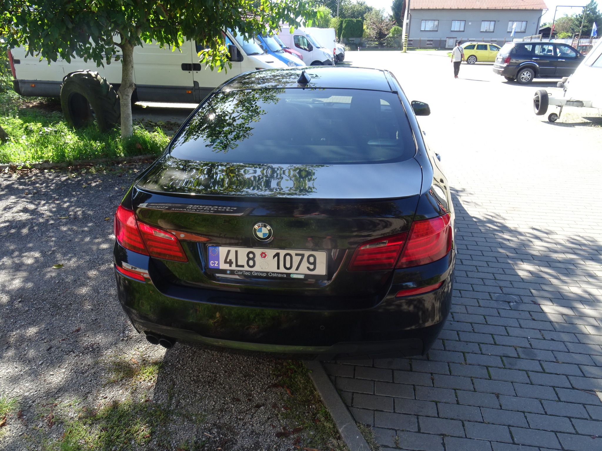 BMW Řada 5, 525 D XDRIVE - fotka 4