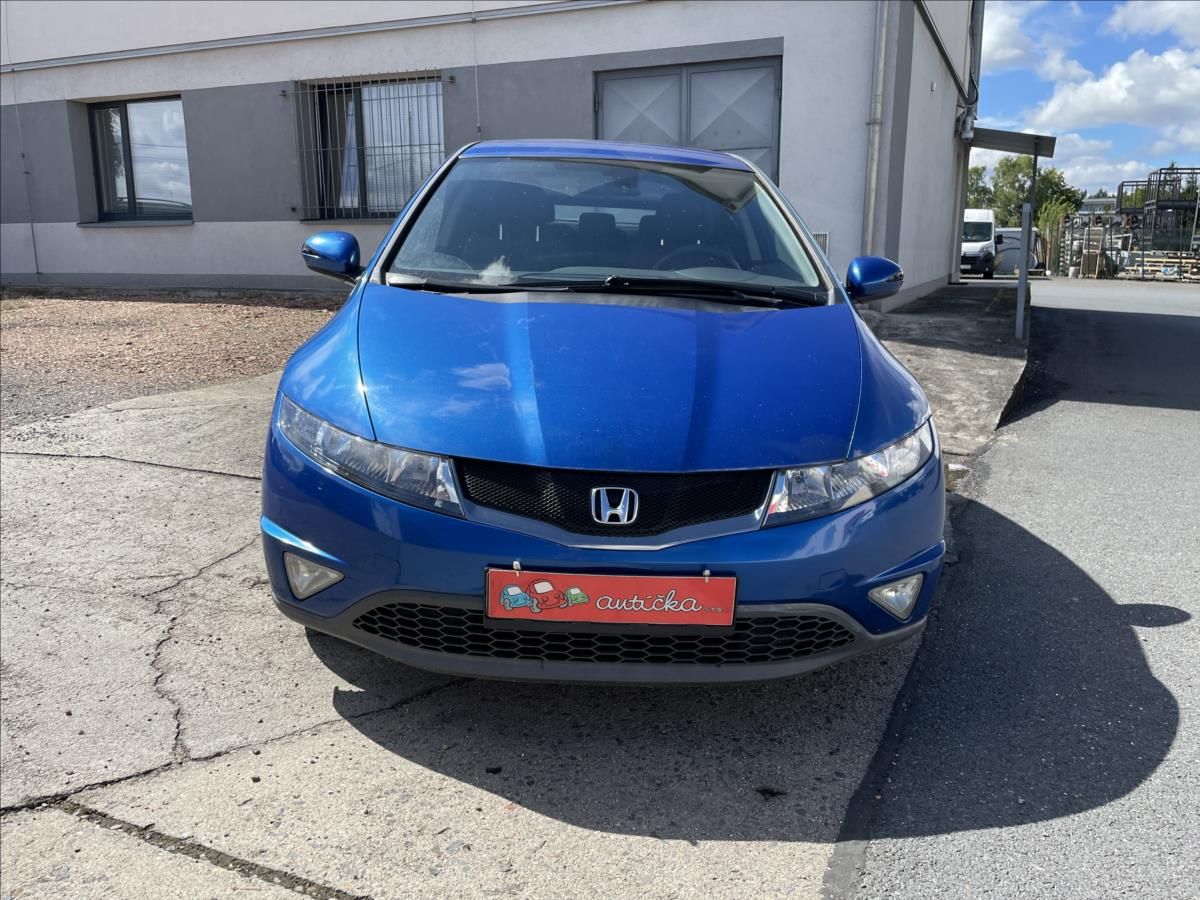 Honda Civic, 2,2 CTDi*103kW*Pravidelný serv - fotka 2