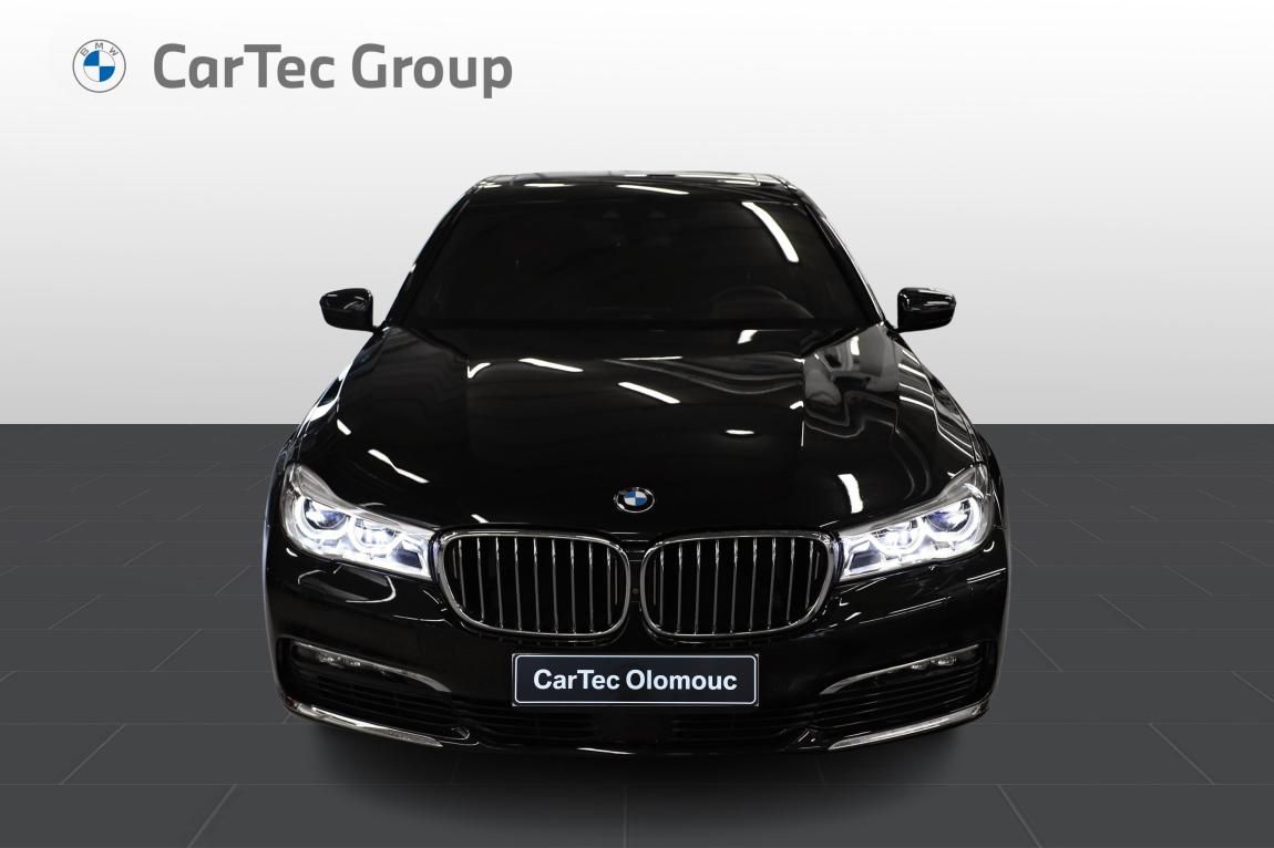 BMW Řada 7, 750Li xDrive - fotka 3
