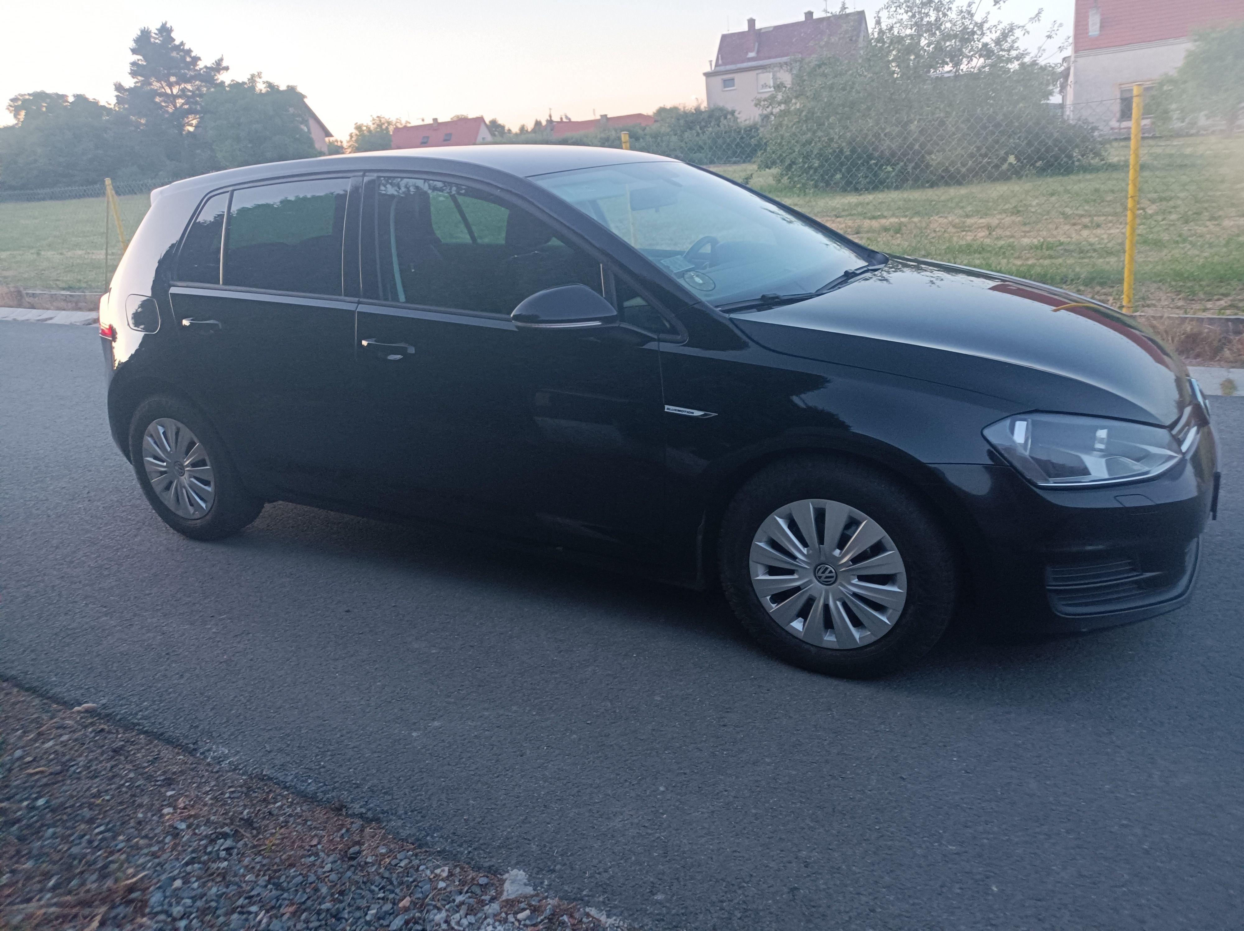 Volkswagen Golf, 1,6 TDi-81 kw,r.2014,d.klima - fotka 6
