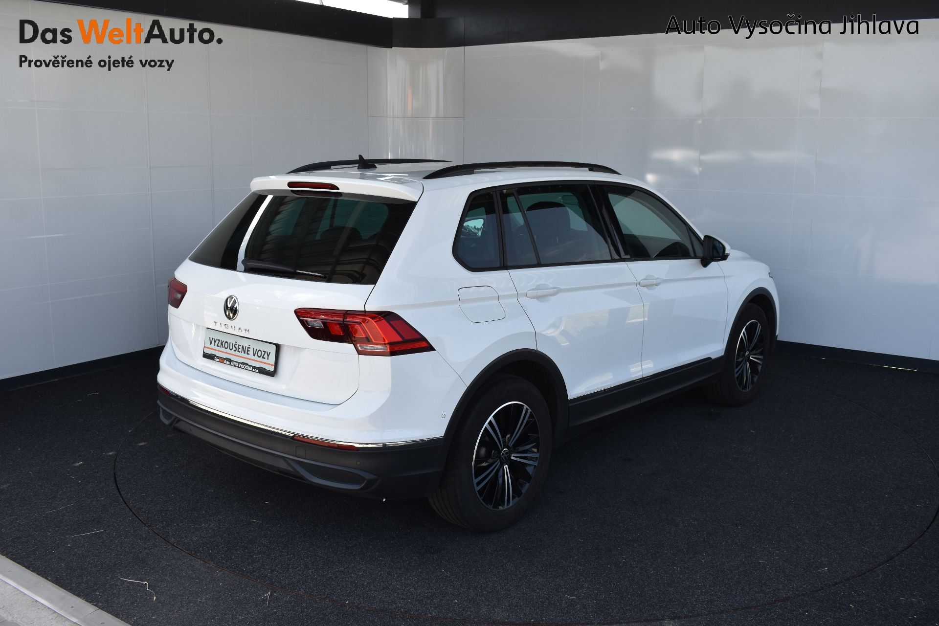 Volkswagen Tiguan, 2.0TDI 110kW LED, Manuál - fotka 2