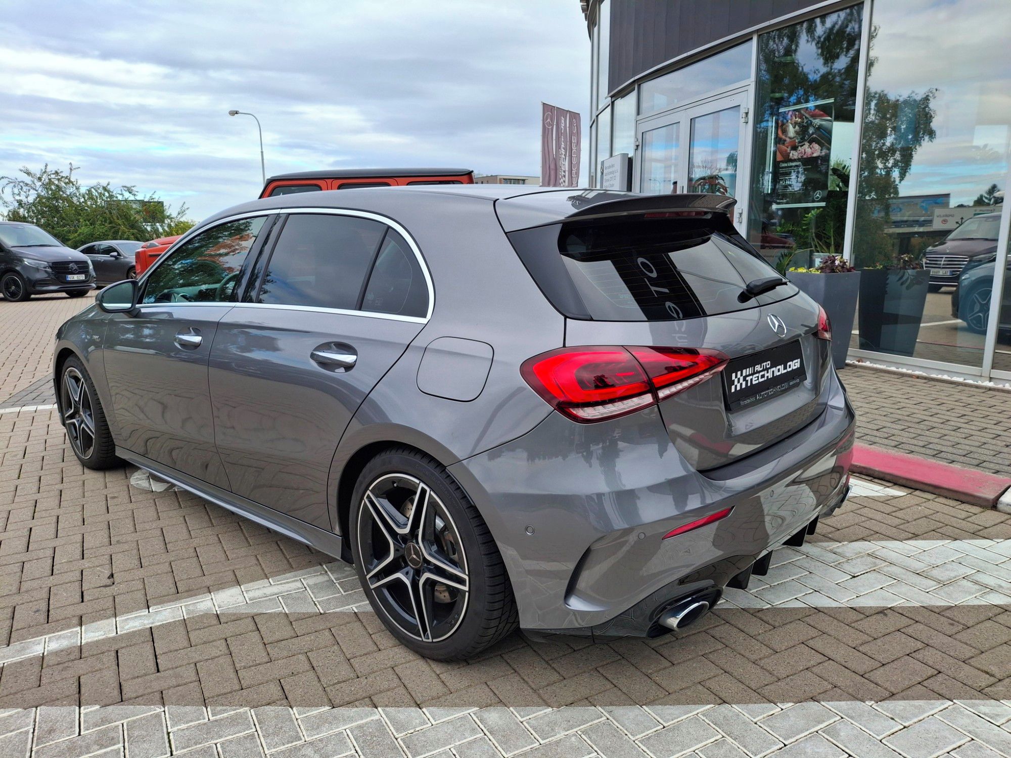 Mercedes-Benz Třídy A, 35 AMG 4MATIC - fotka 6