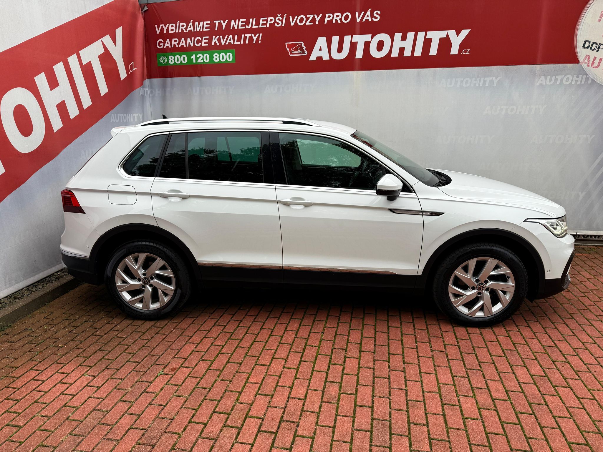 Volkswagen Tiguan, 2.0 TDi Elegance DSG 4x4, ČR - fotka 6