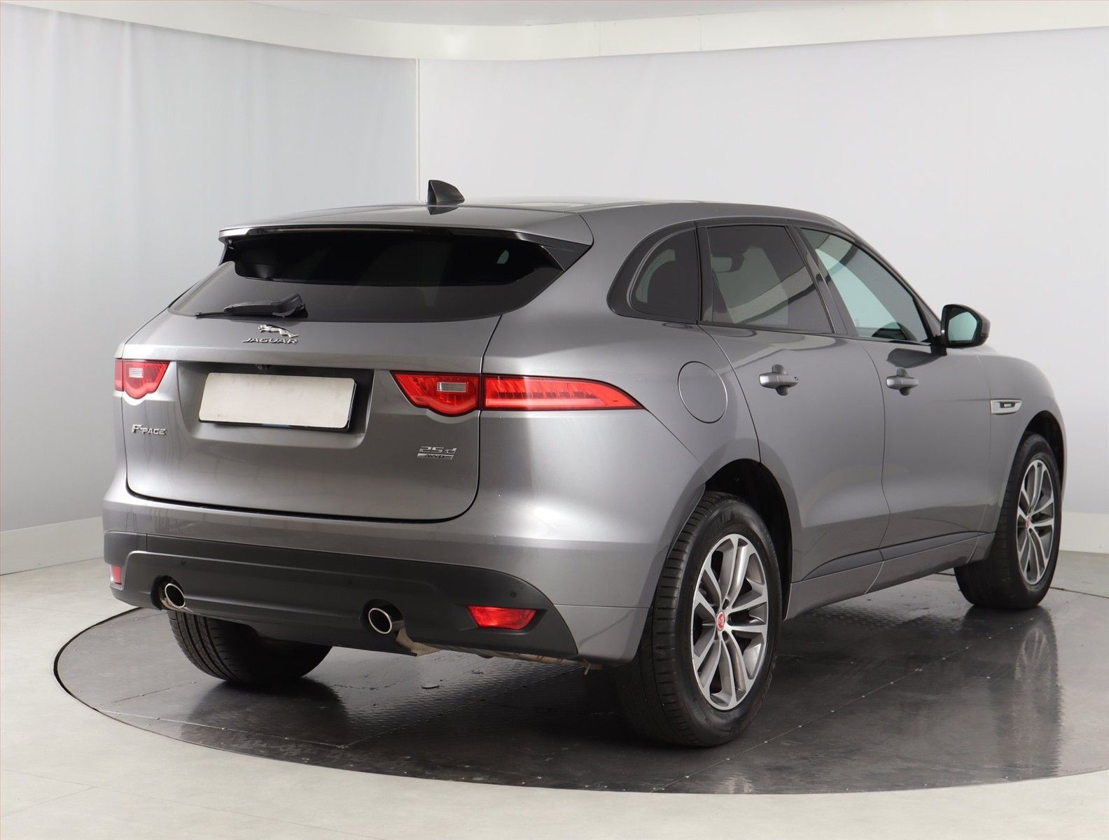 Jaguar F-Pace, 25d AWD, NOVÁ CENA, 4X4 - fotka 5