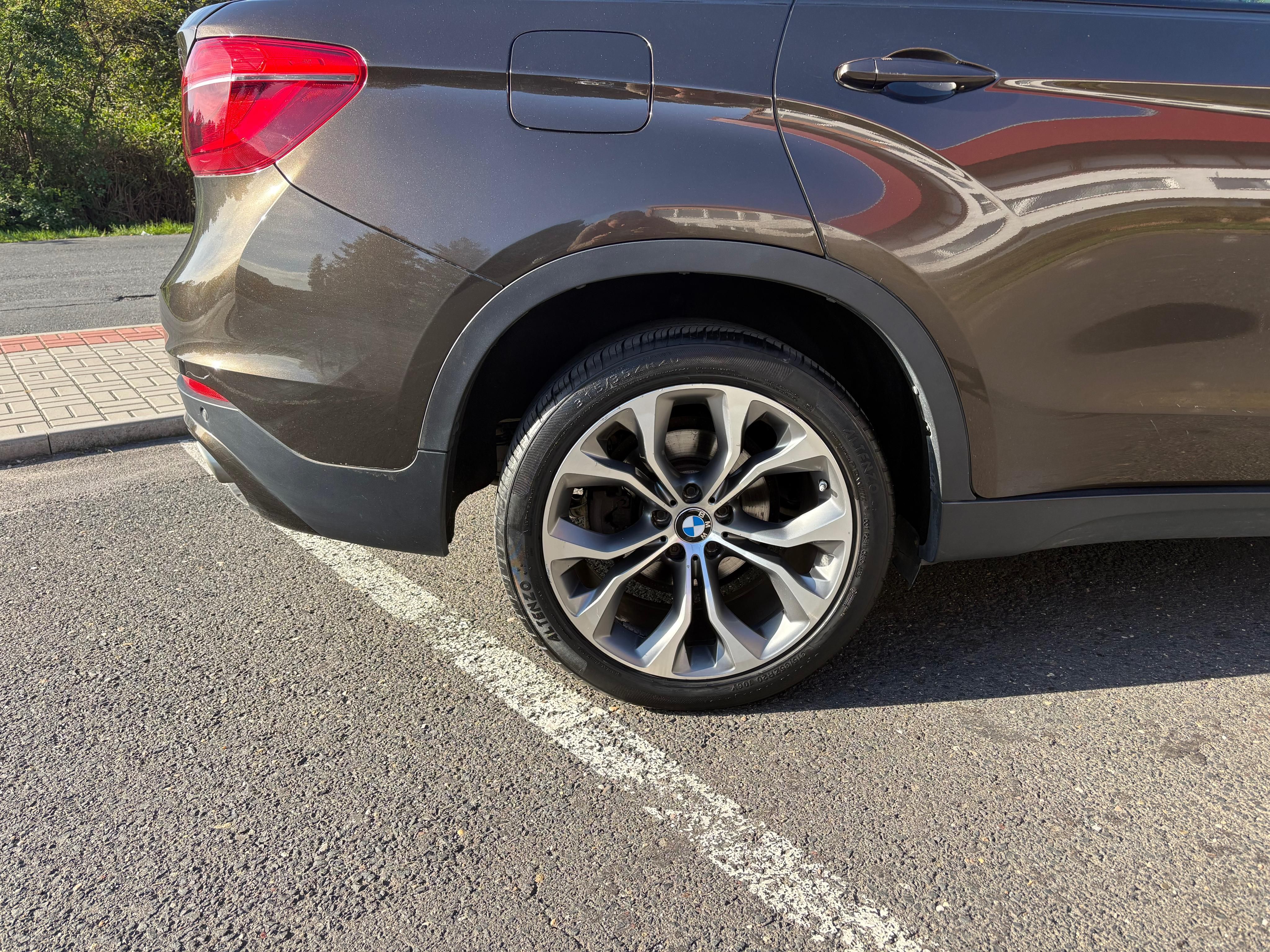 BMW X6, xDrive30d/ČR-2. maj./DPH - fotka 5
