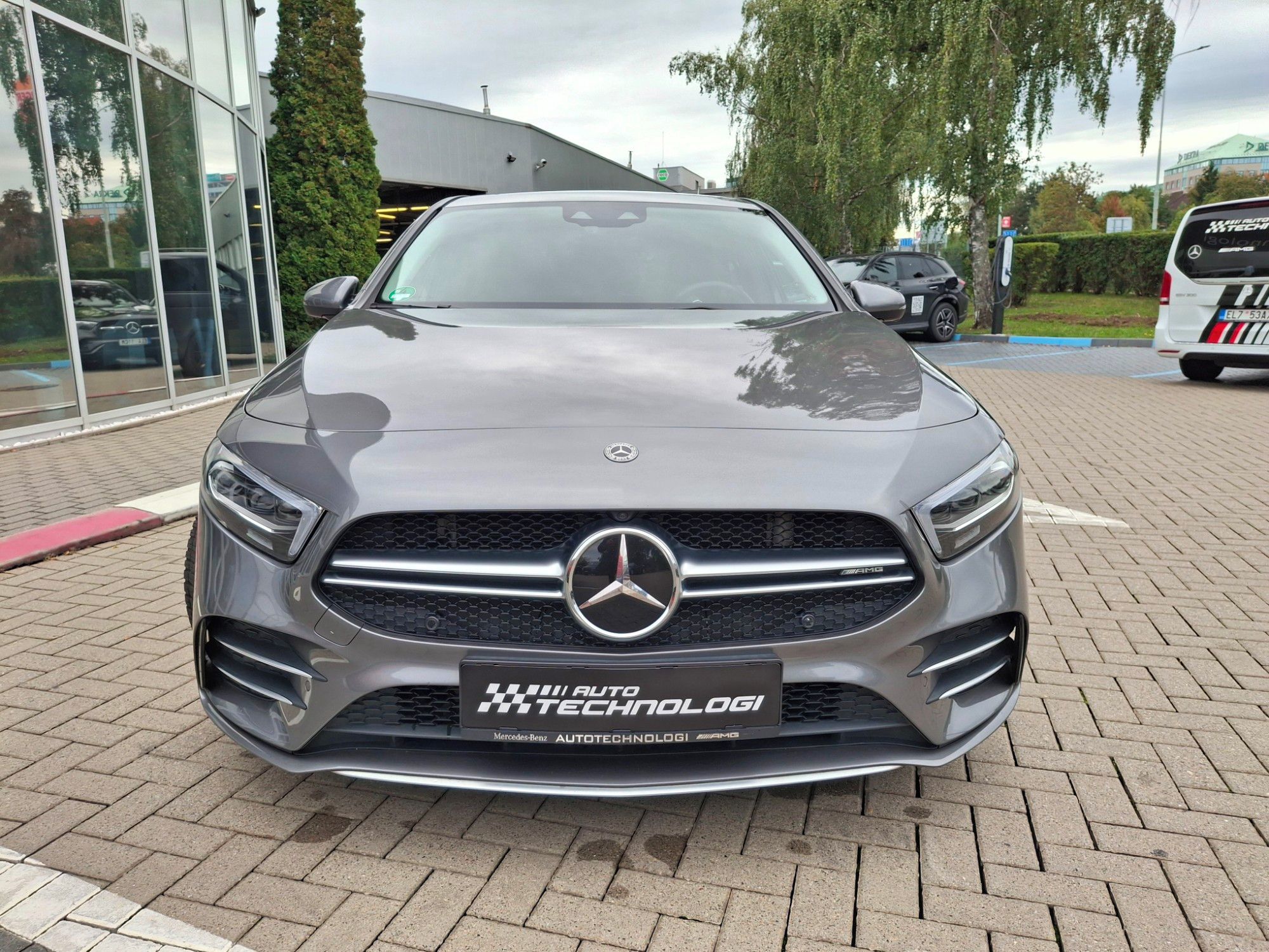 Mercedes-Benz Třídy A, 35 AMG 4MATIC - fotka 3
