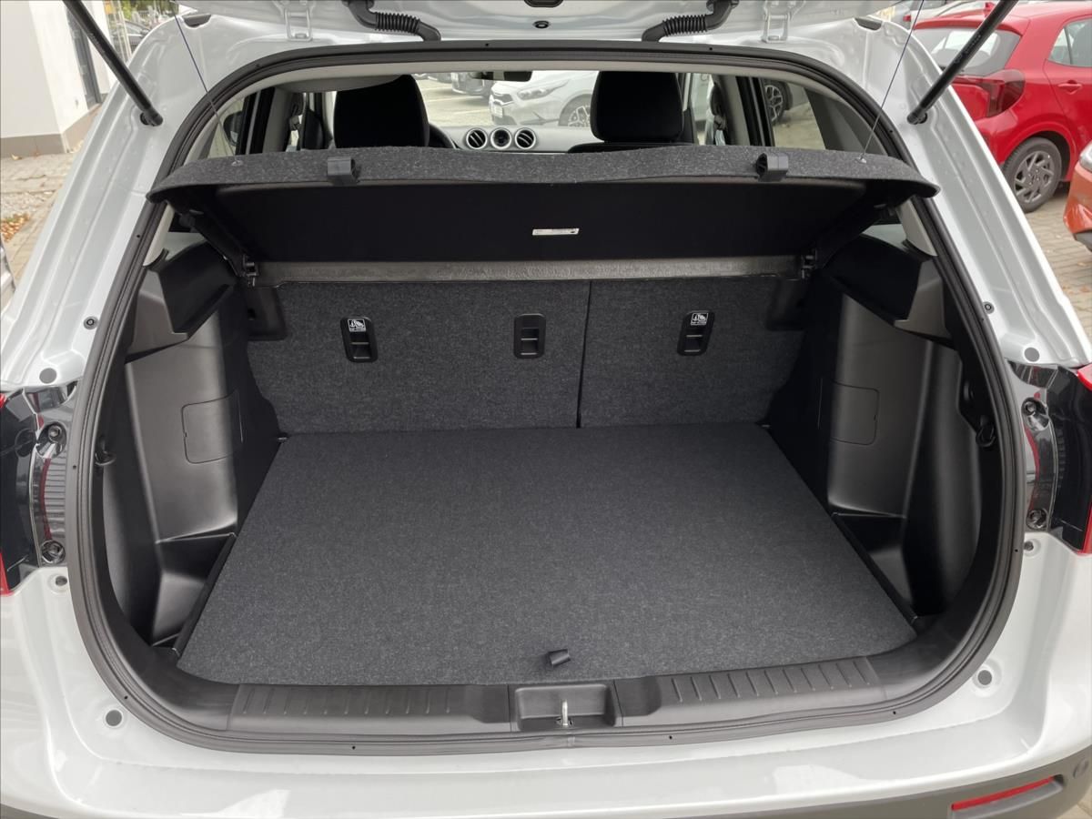Suzuki Vitara, 1,4 BoosterJet AllGrip 4x4 Aut - fotka 6