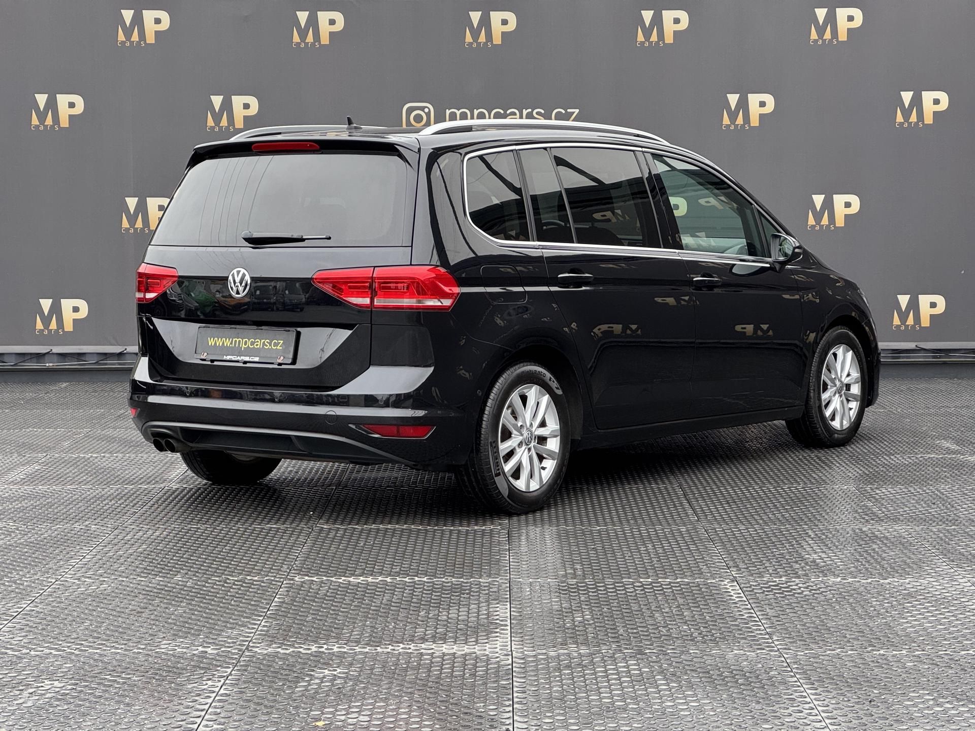 Volkswagen Touran, 1.4TSi 110kW, Highline, 7 míst - fotka 6