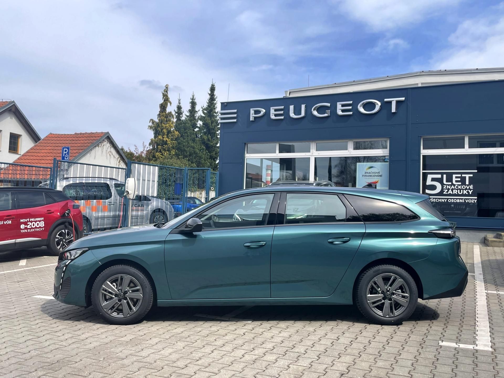 Peugeot 308, SW STYLE Hybrid 145 e-DCS6 - fotka 4
