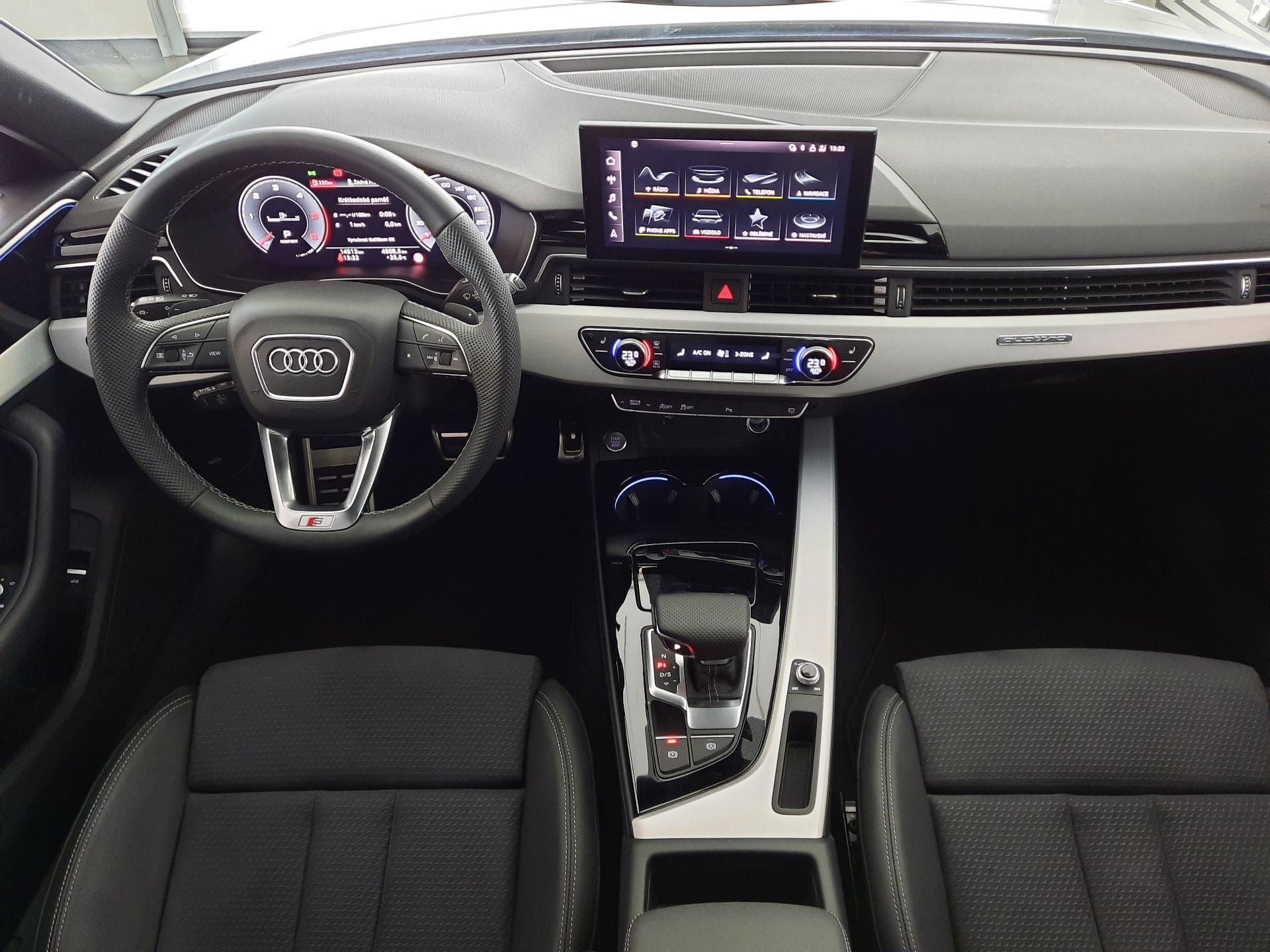 Audi A4 Avant, 40 TDI quattro (150kW/204k) S - fotka 5