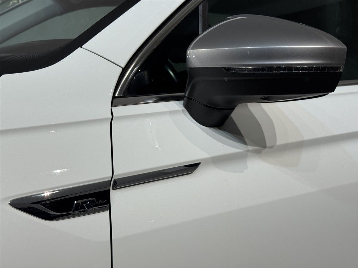 Volkswagen Tiguan Allspace, 2,0 BiTDi  DSG 4x4 R-Line LED - fotka 6
