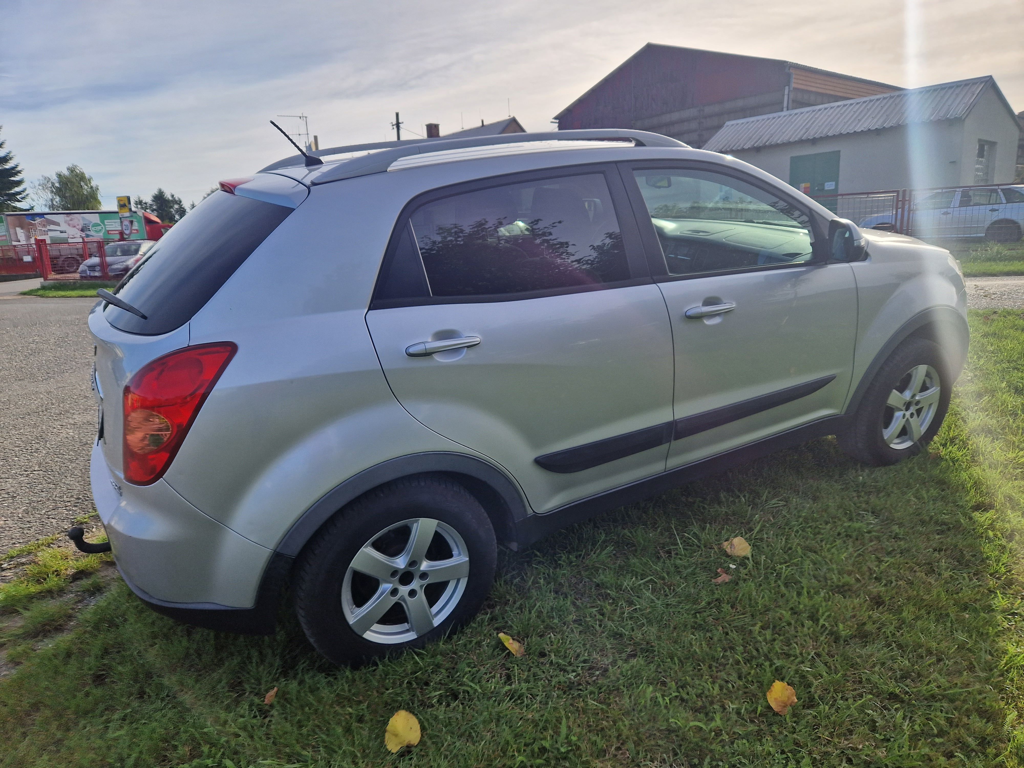 SsangYong Korando, 2.0 XDi  4x4 - fotka 3