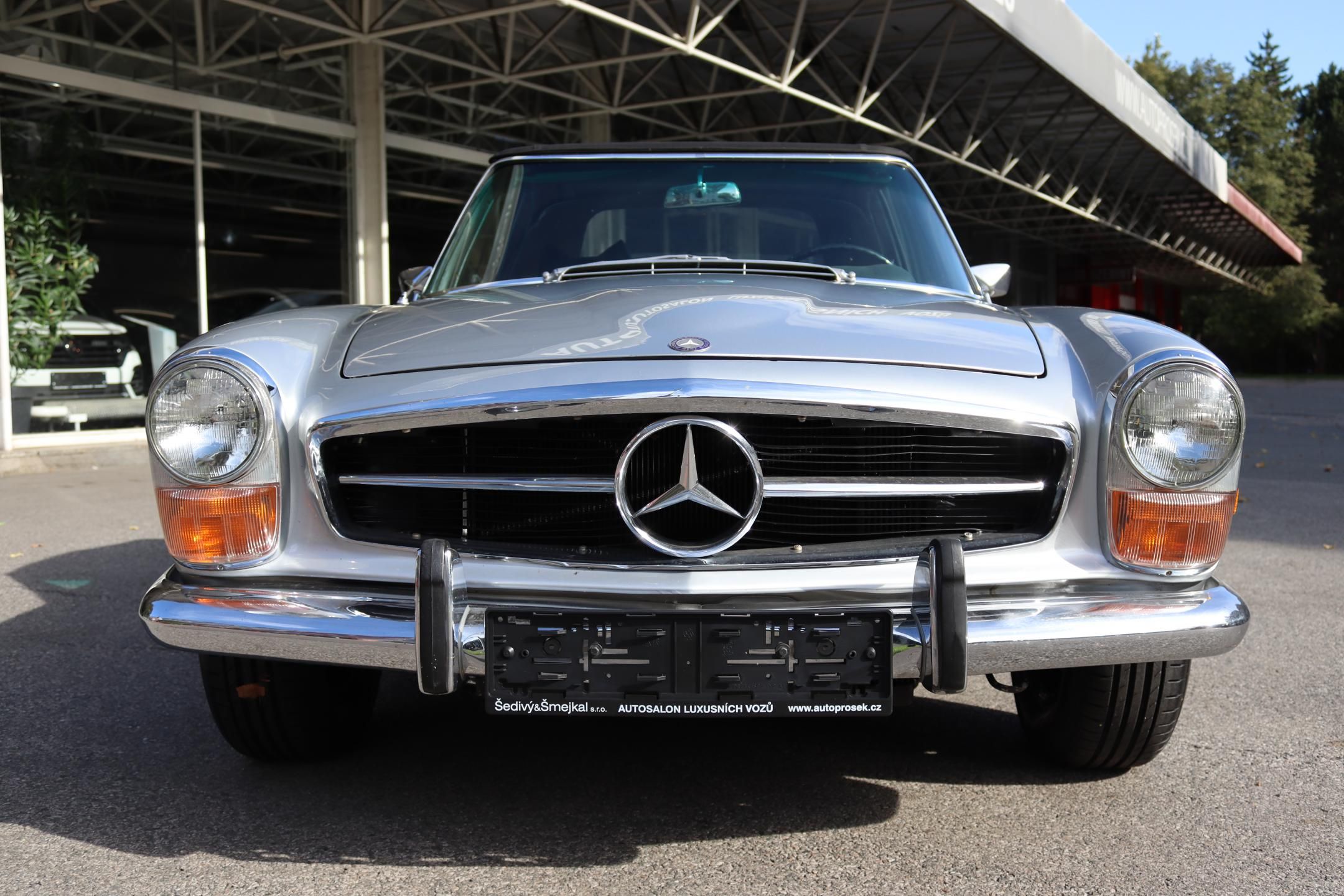 Mercedes-Benz SL, W113 280 SL ROADSTER PAGODA - fotka 3