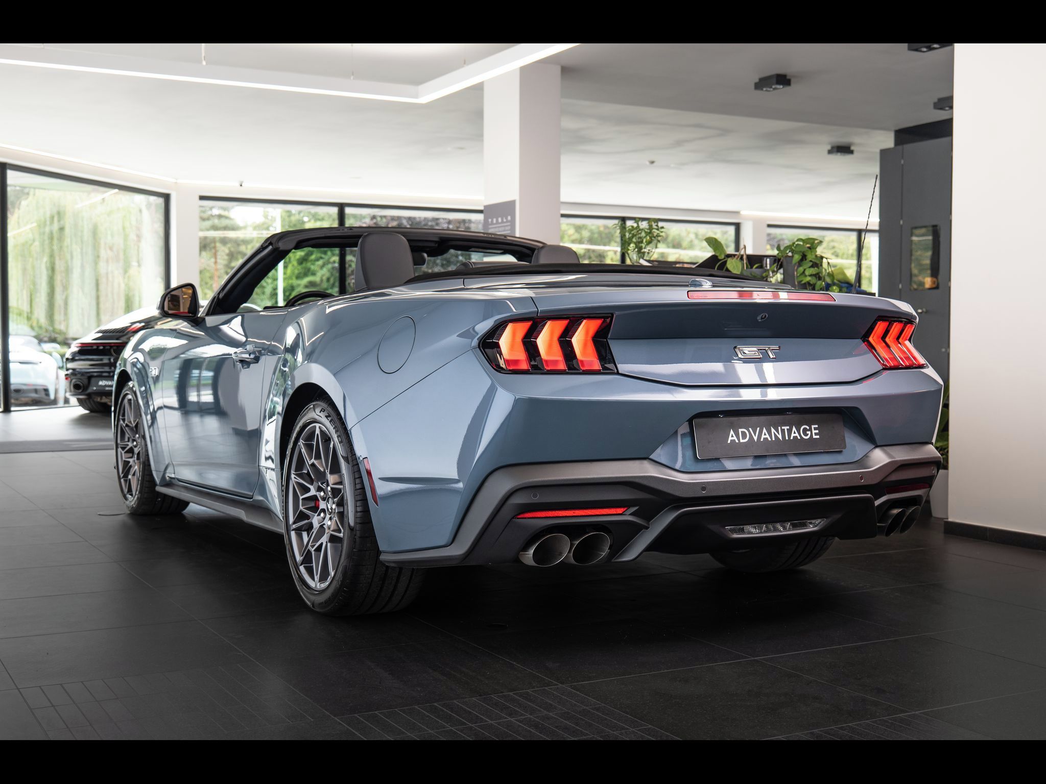 Ford Mustang, GT 5.0 V8 Cabrio/Manuál - fotka 4