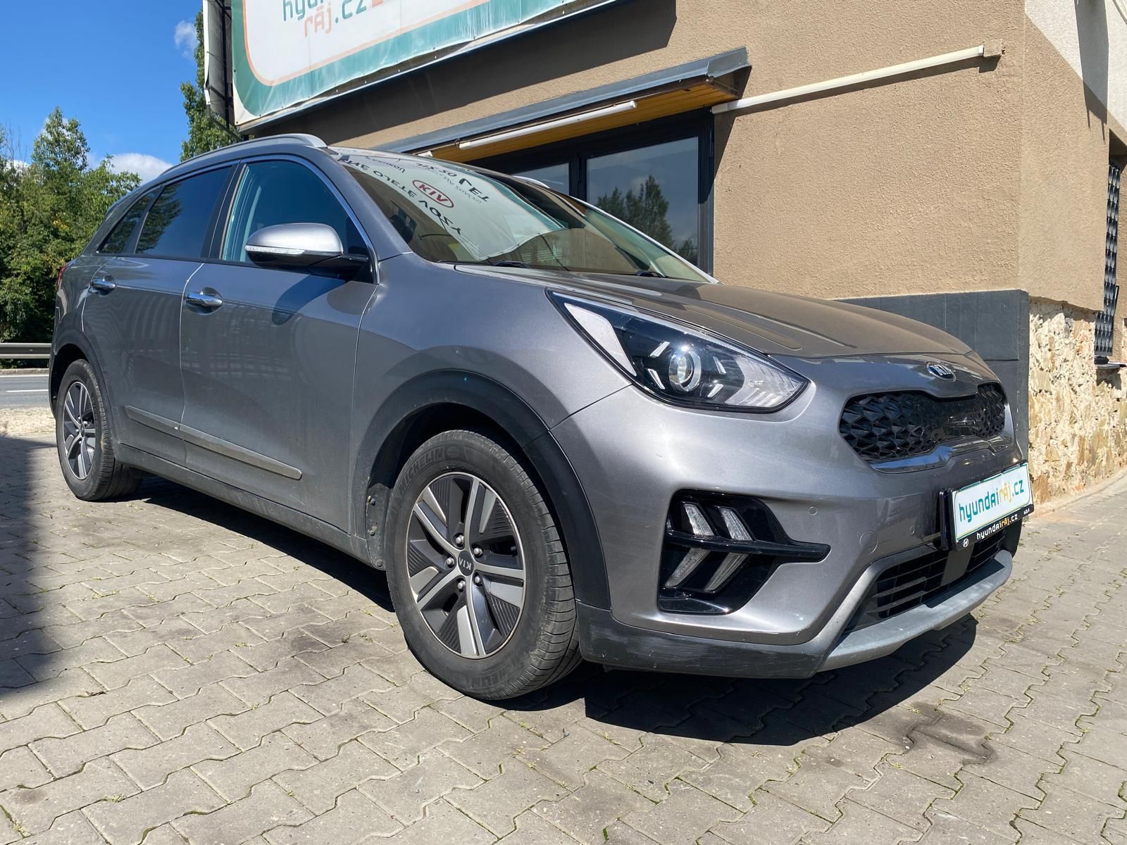 Kia Niro, HYBRID-BA/EL-KŮŽE-KAMERA - fotka 4
